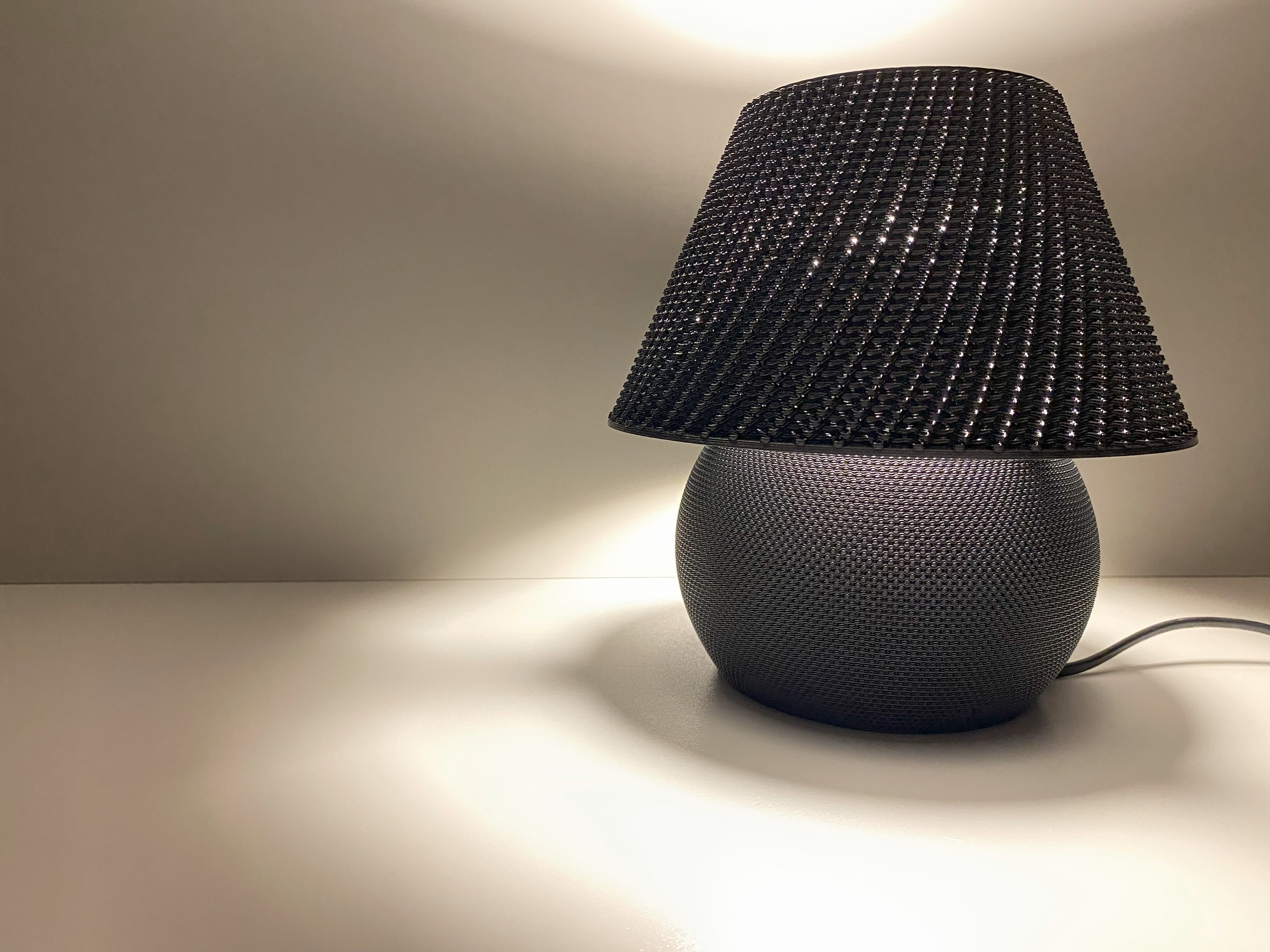 Stalinis šviestuvas TAKI