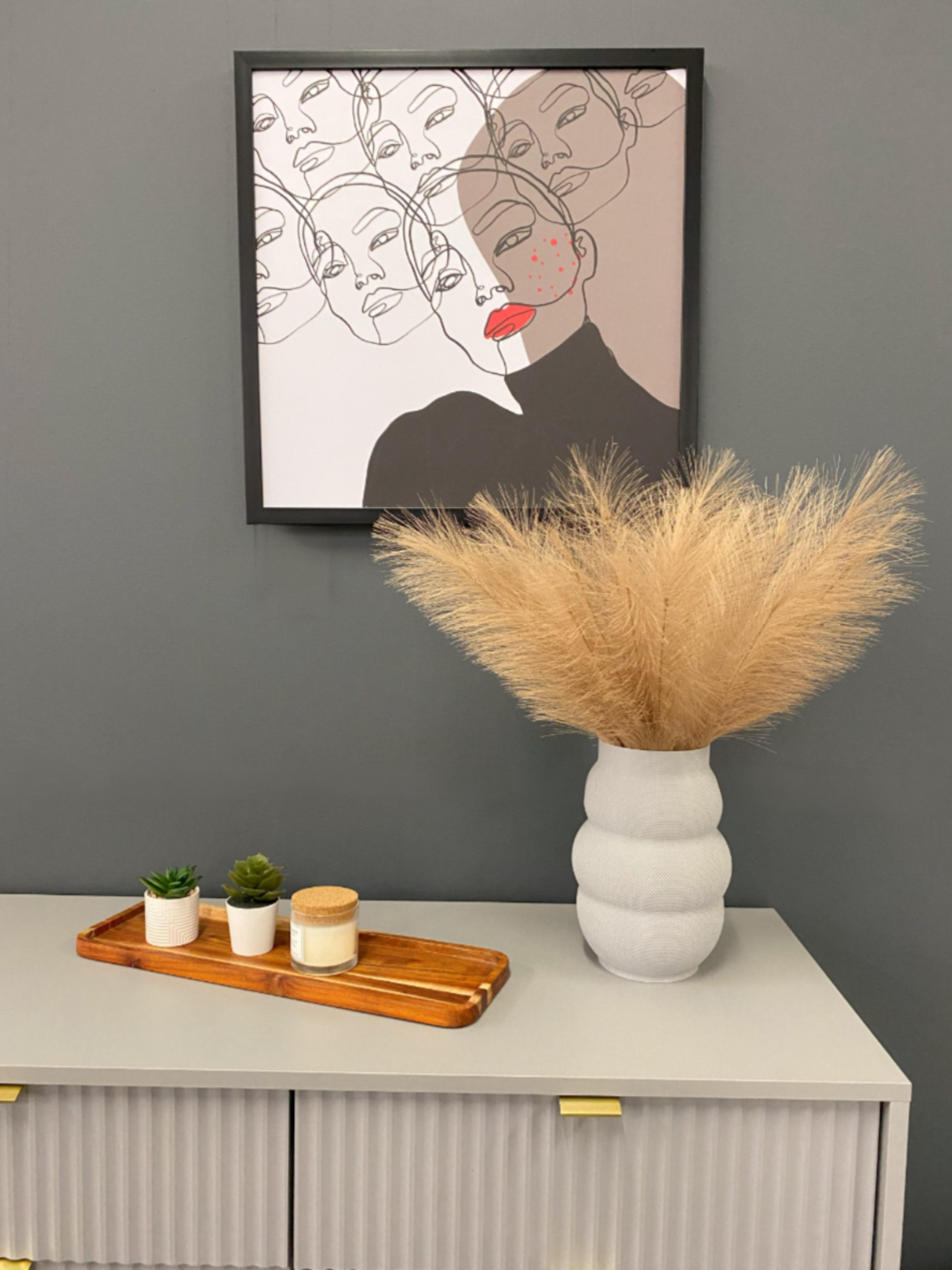 Unikali vaza Rolo – stilingas, ekologiškas ir ilgaamžis pasirinkimas jūsų interjerui