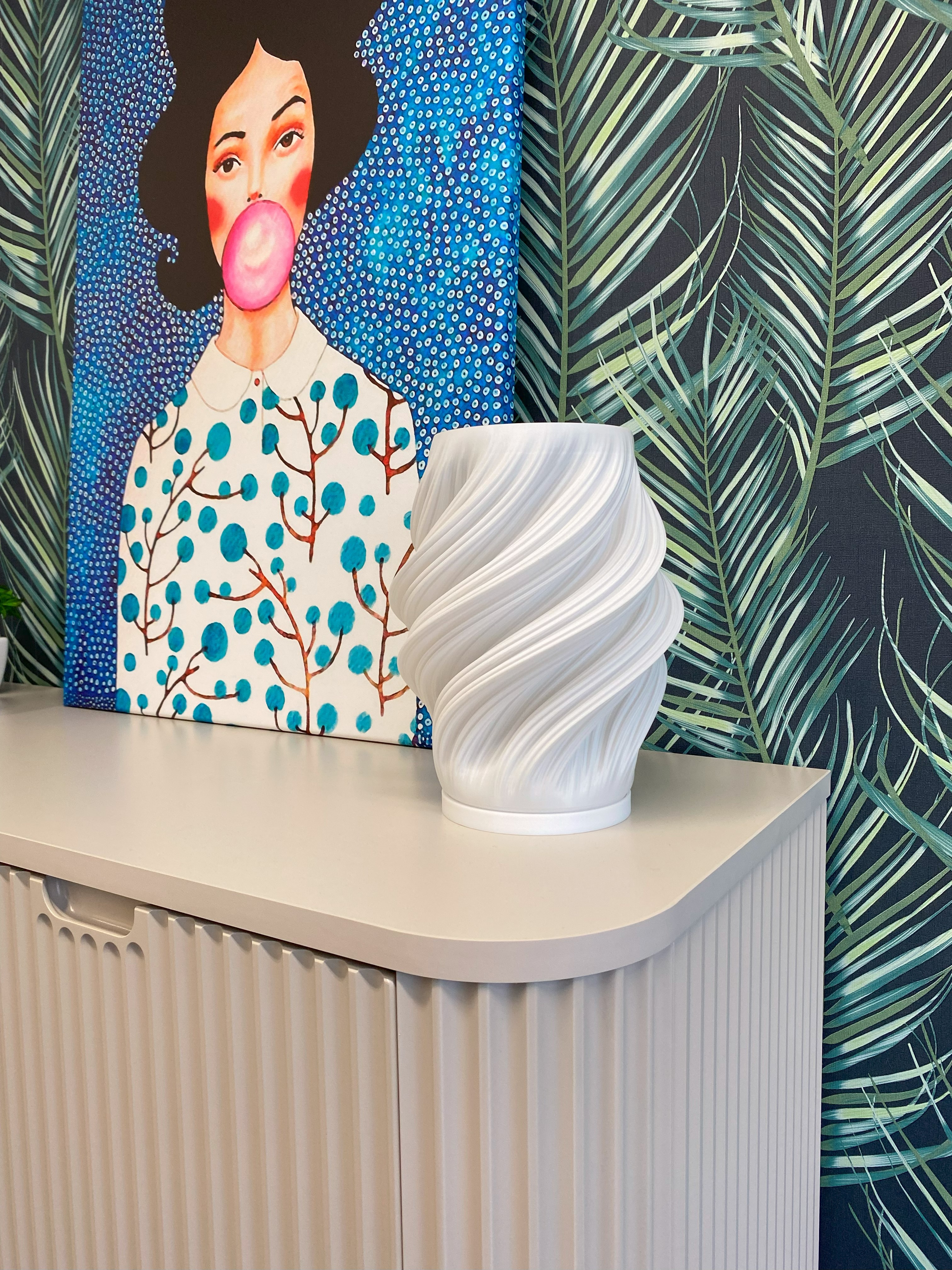 Stalinis Išmanus Šviestuvas AURA