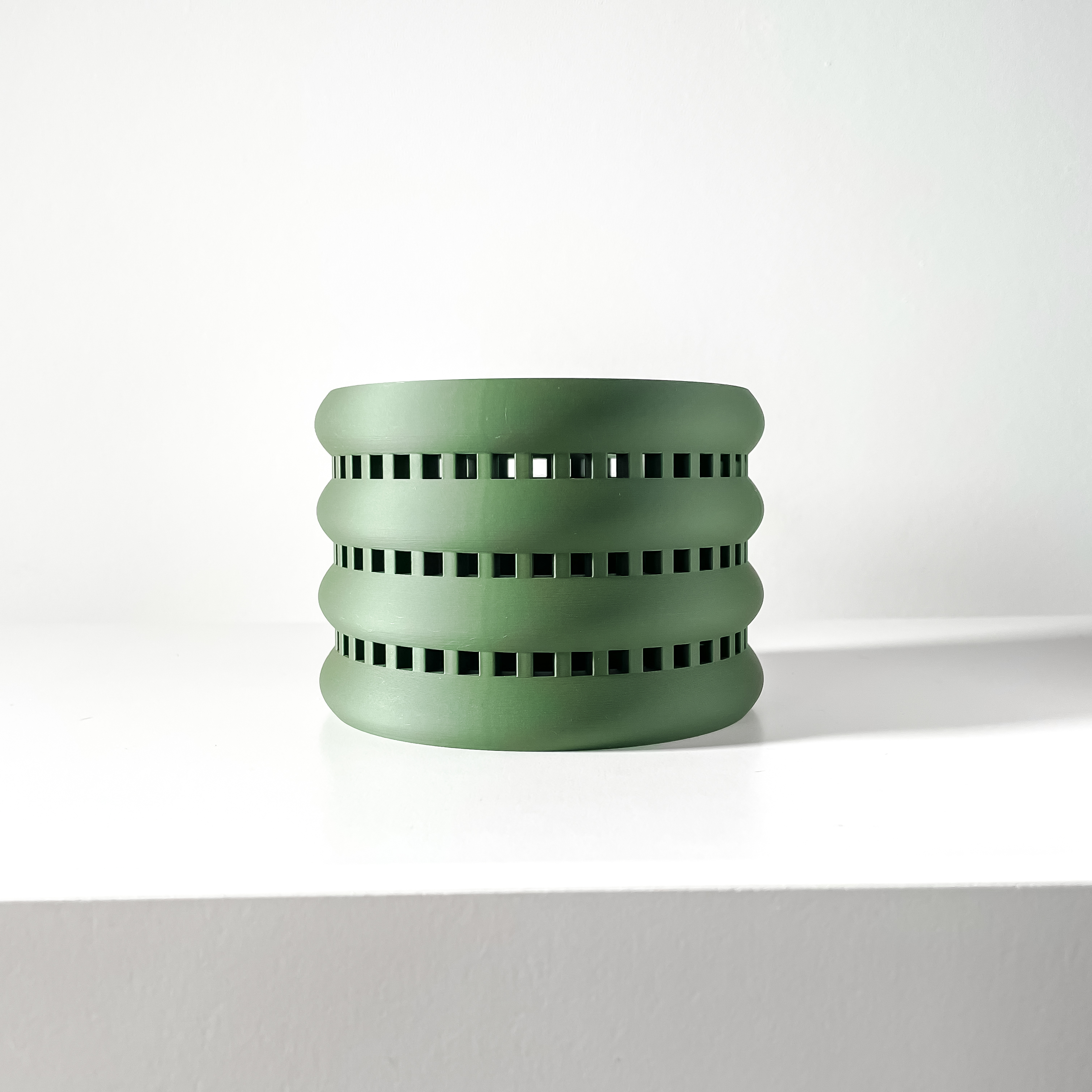 Stilingas ir unikalus vazonas Ulra – išskirtinis orchidėjų vazonas jūsų interjerui