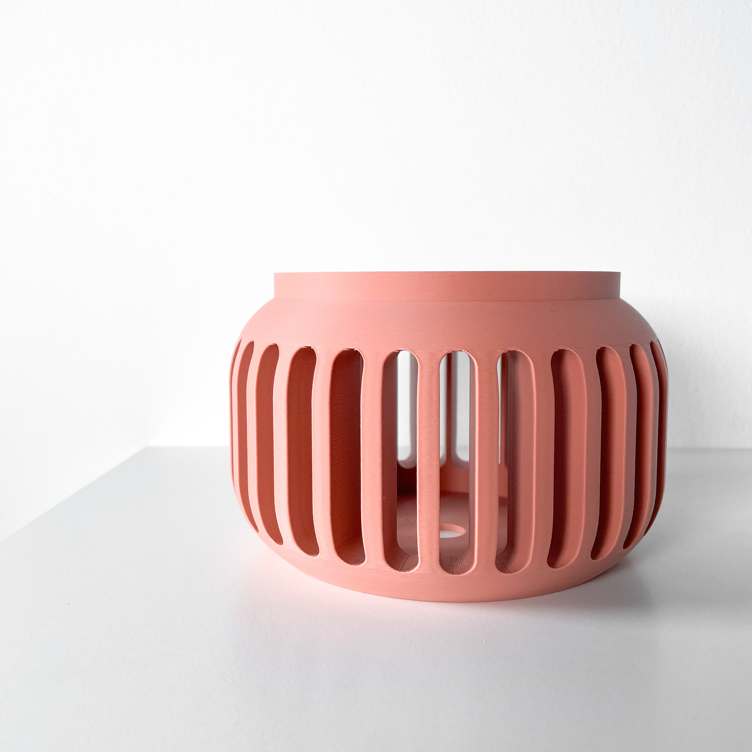 Stilingas ir unikalus vazonas Noxa – išskirtinis orchidėjų vazonas jūsų interjerui