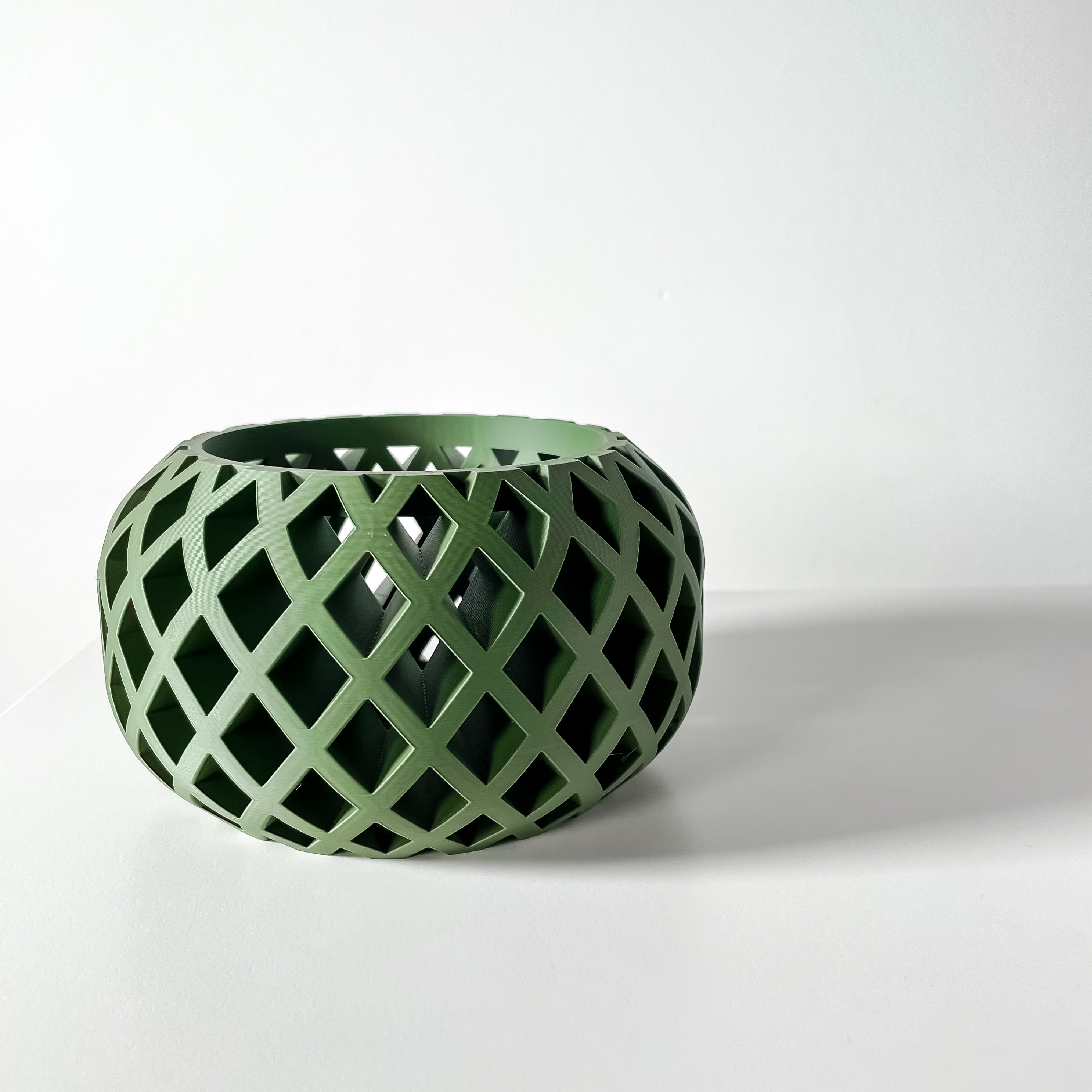 Stilingas ir unikalus vazonas Nire – išskirtinis orchidėjų vazonas jūsų interjerui