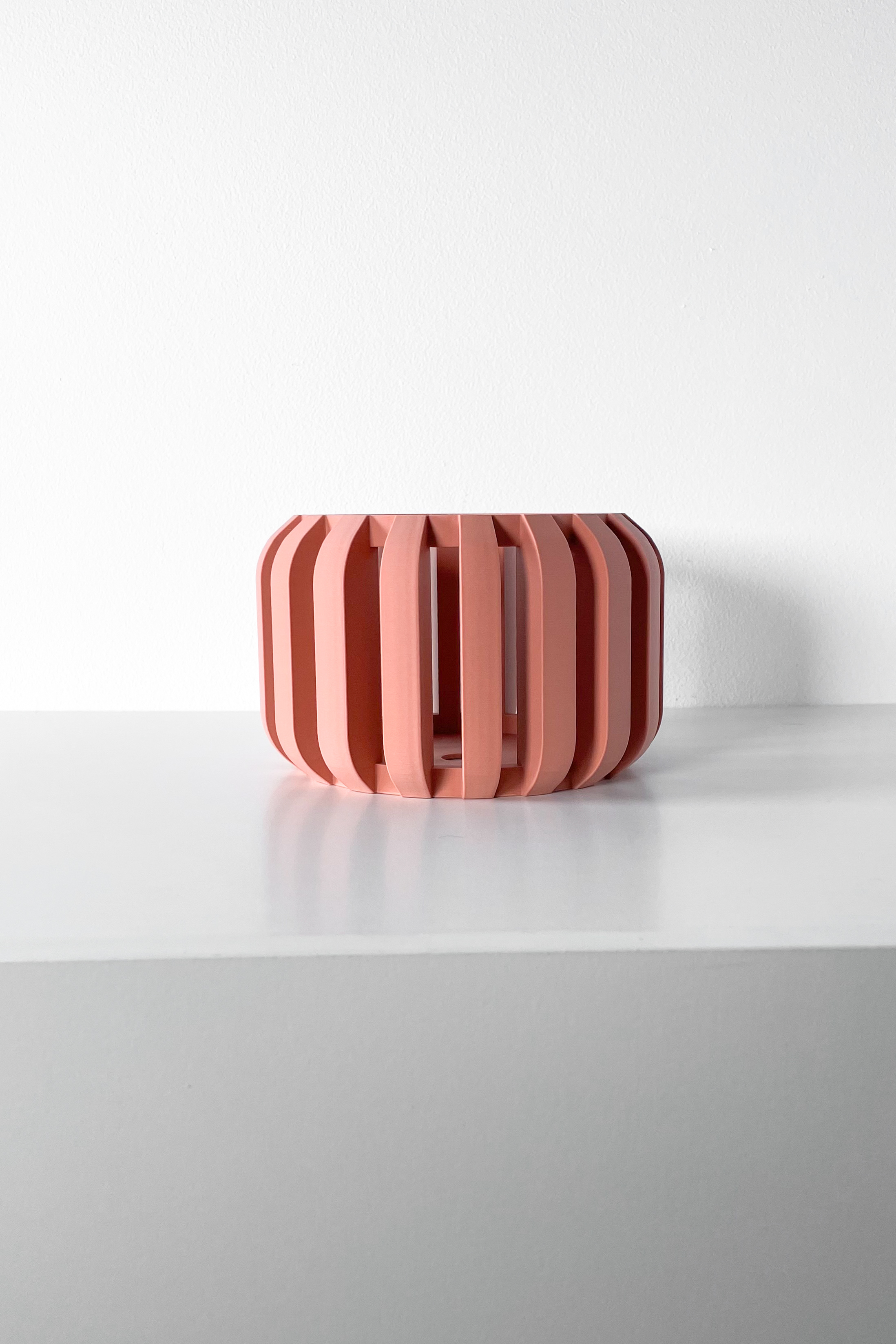 Stilingas ir unikalus vazonas Frenor – išskirtinis orchidėjų vazonas jūsų interjerui