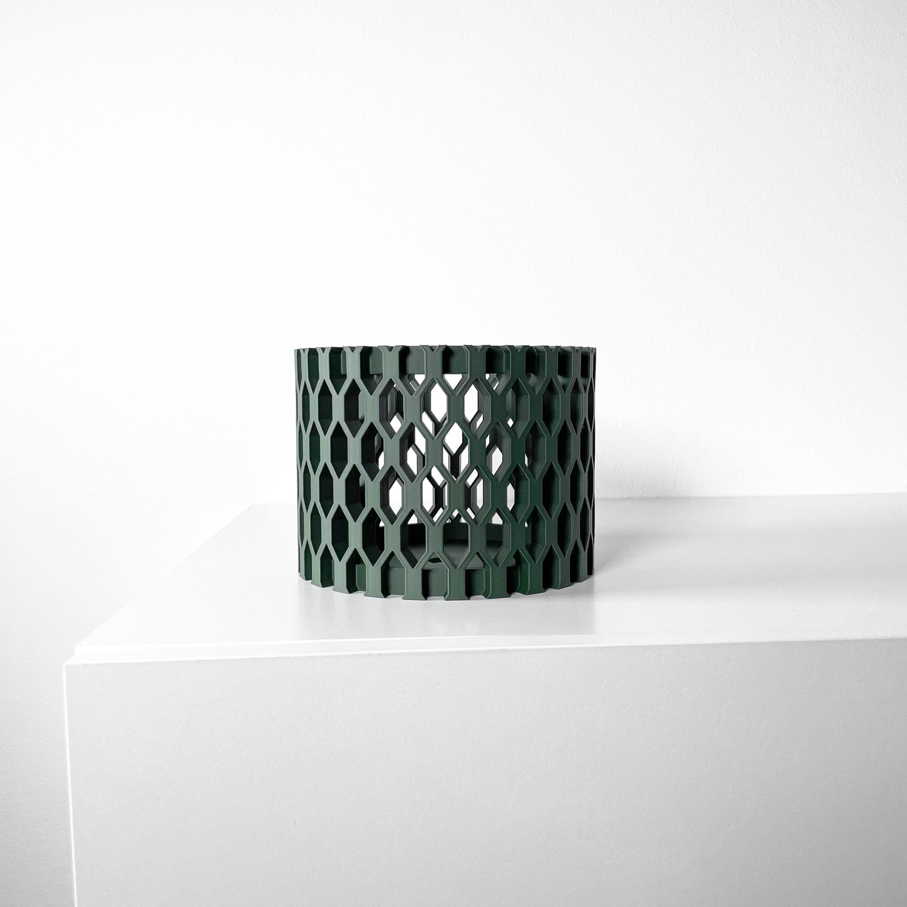 Stilingas ir unikalus vazonas Erna – išskirtinis orchidėjų vazonas jūsų interjerui