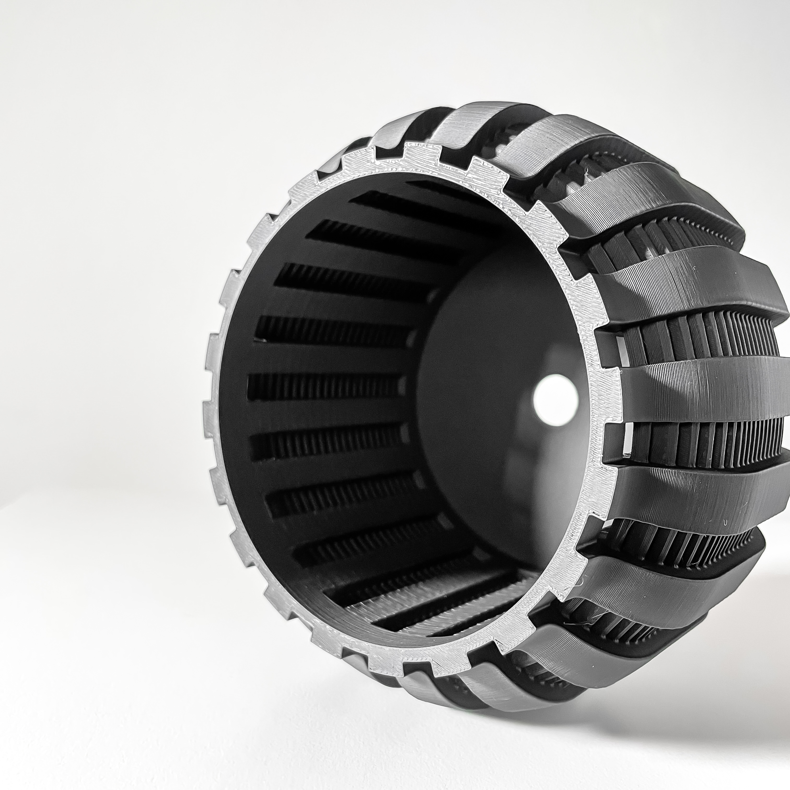 Stilingas ir unikalus vazonas Avix – išskirtinis orchidėjų vazonas jūsų interjerui