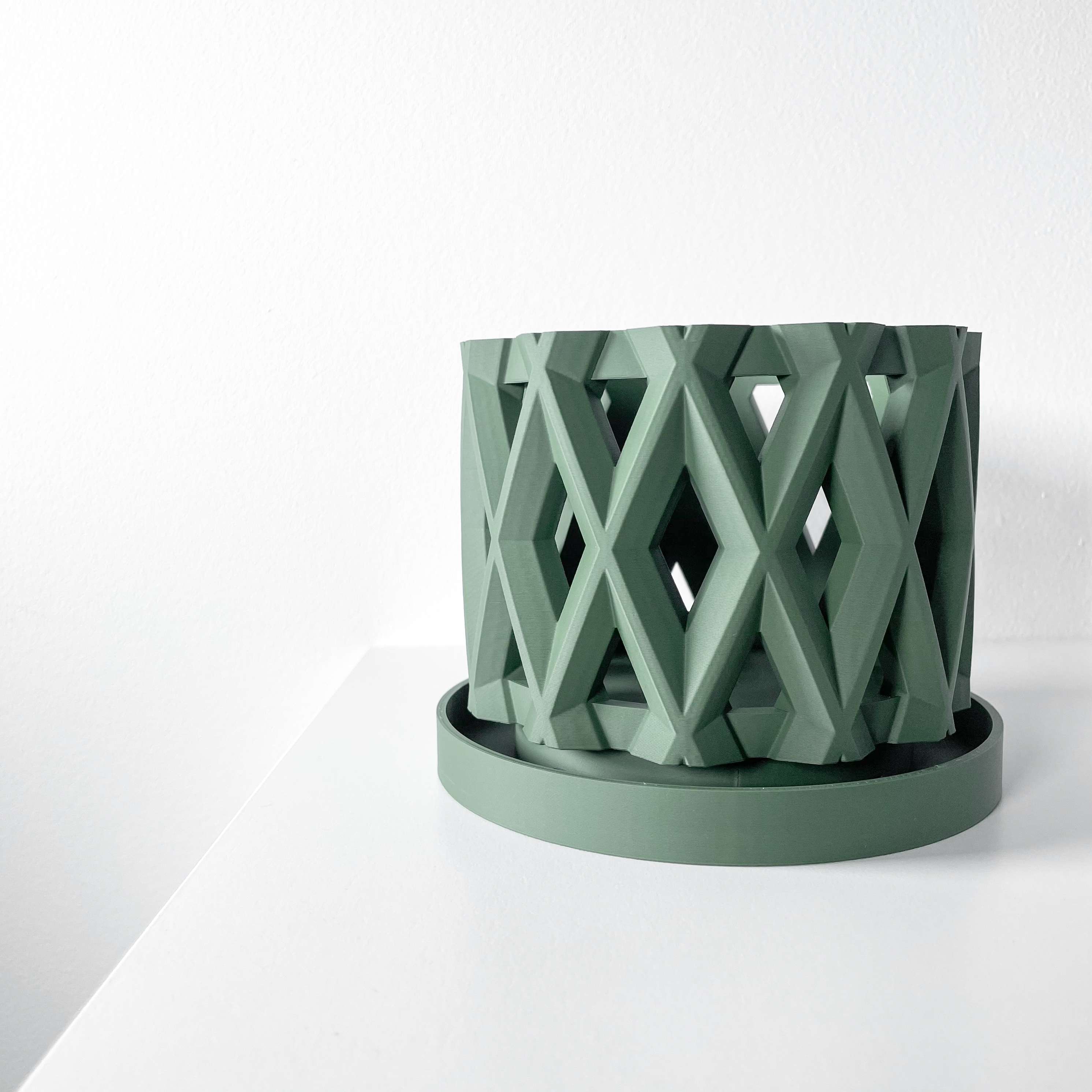 Stilingas ir unikalus vazonas Alune – išskirtinis orchidėjų vazonas jūsų interjerui