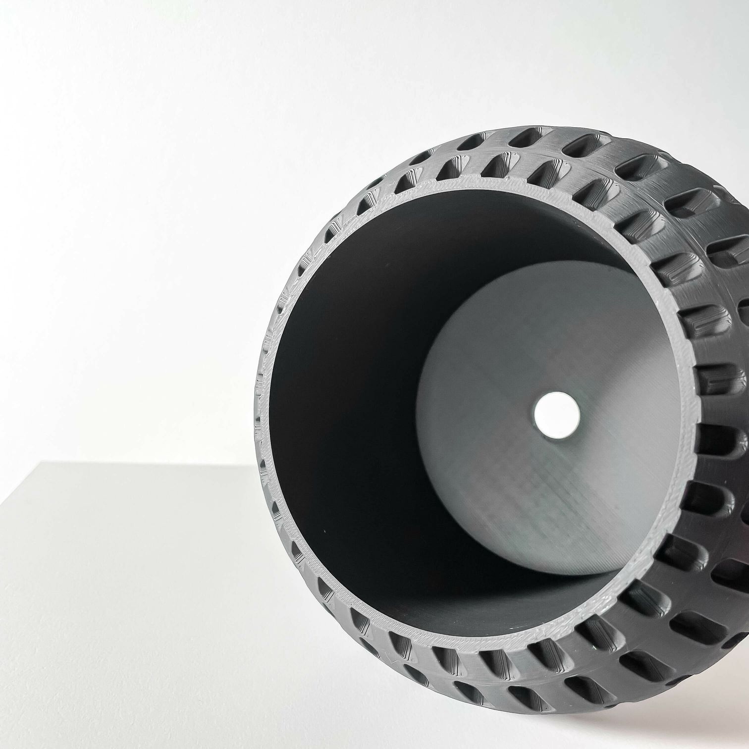 Unikalus Vazonas Xander – Stilingas ir ekologiškas pasirinkimas jūsų interjerui