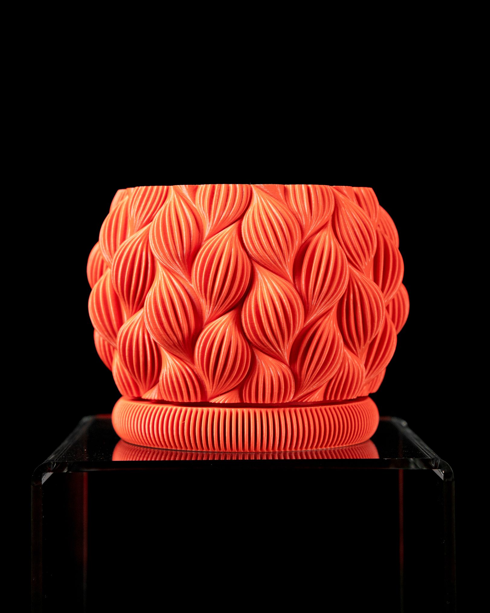 Unikalus Vazonas Ripple – Stilingas ir ekologiškas pasirinkimas jūsų interjerui