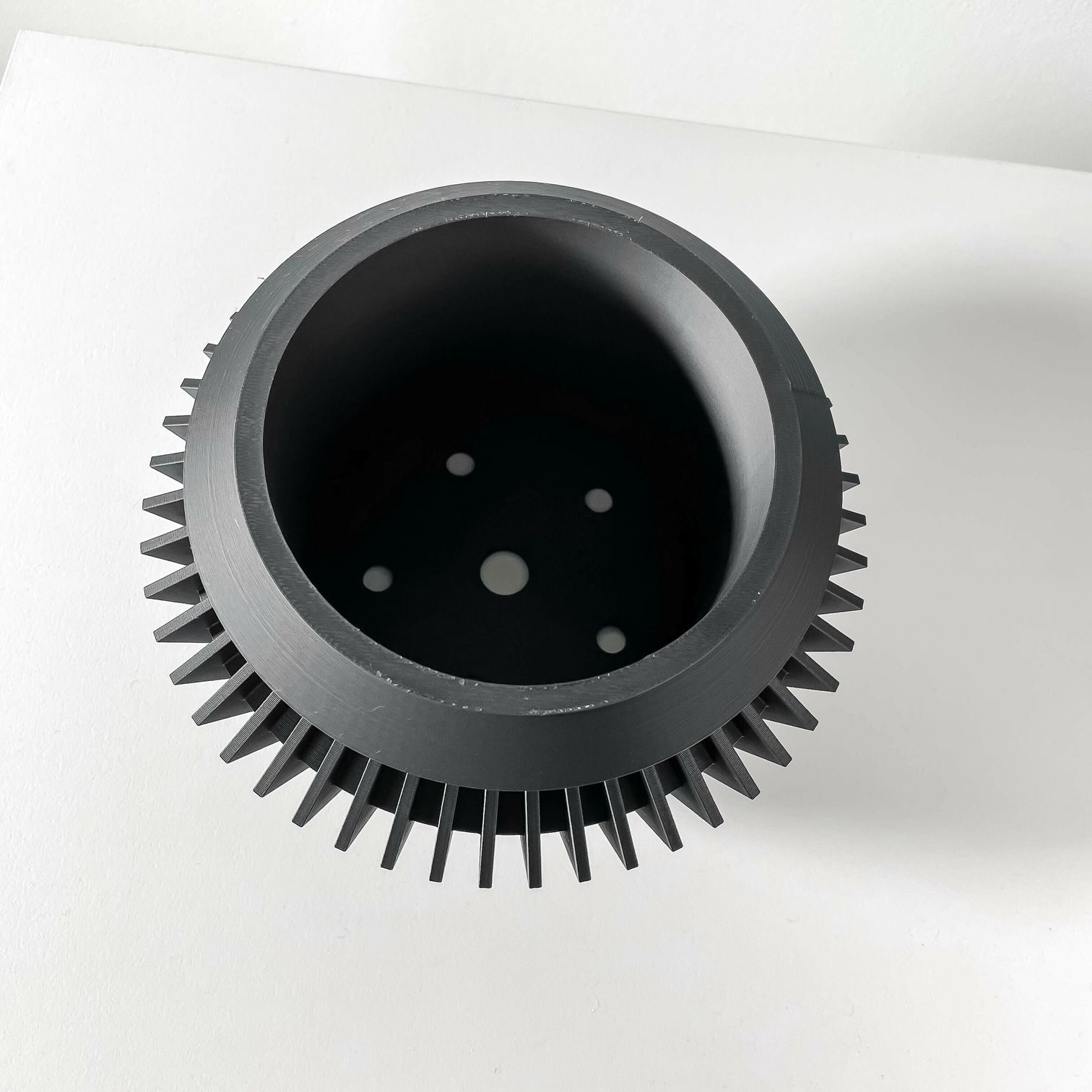 Unikalus Vazonas Quano – Stilingas ir ekologiškas pasirinkimas jūsų interjerui