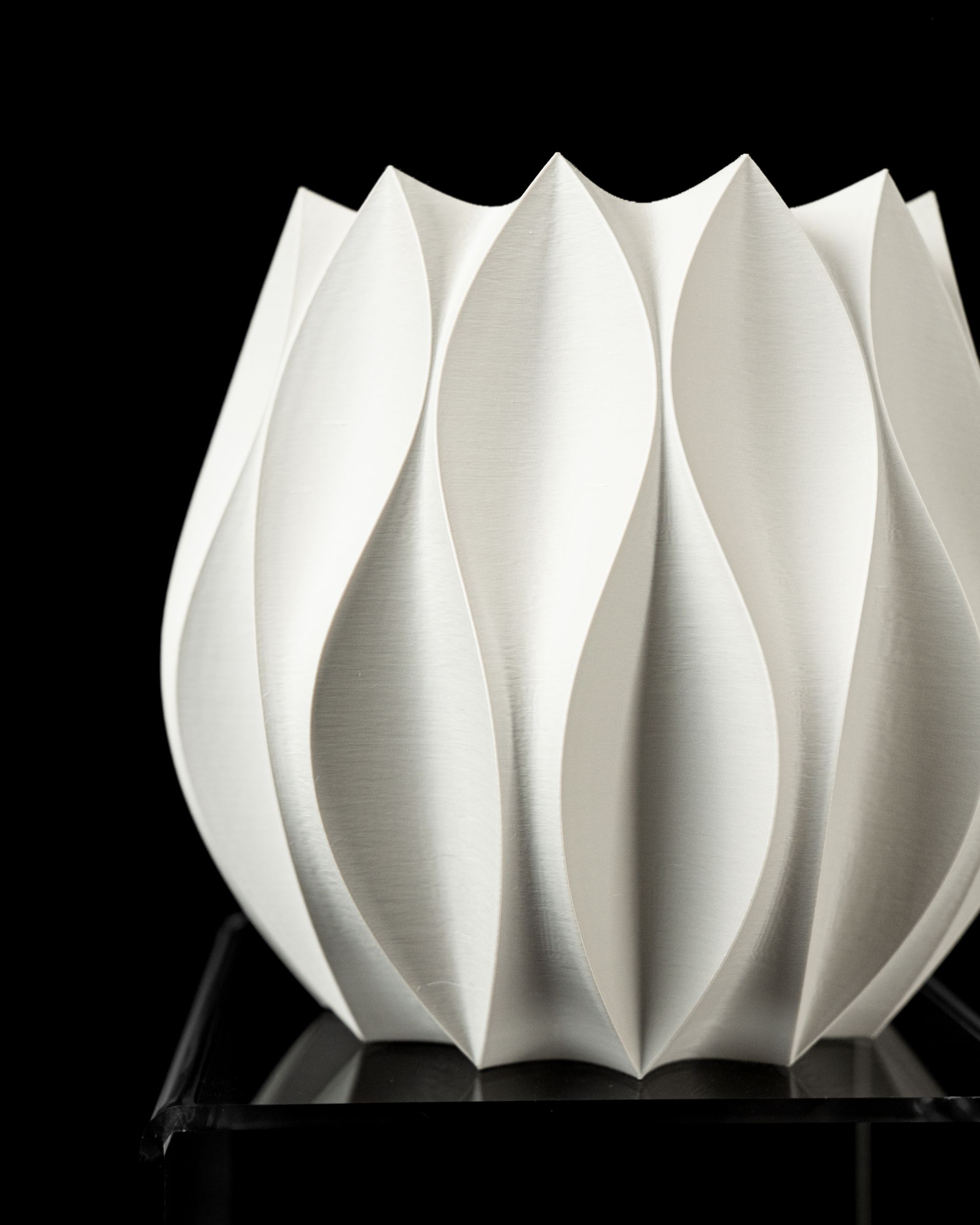 Unikalus Vazonas Abyssal 2 – Stilingas ir ekologiškas pasirinkimas jūsų interjerui