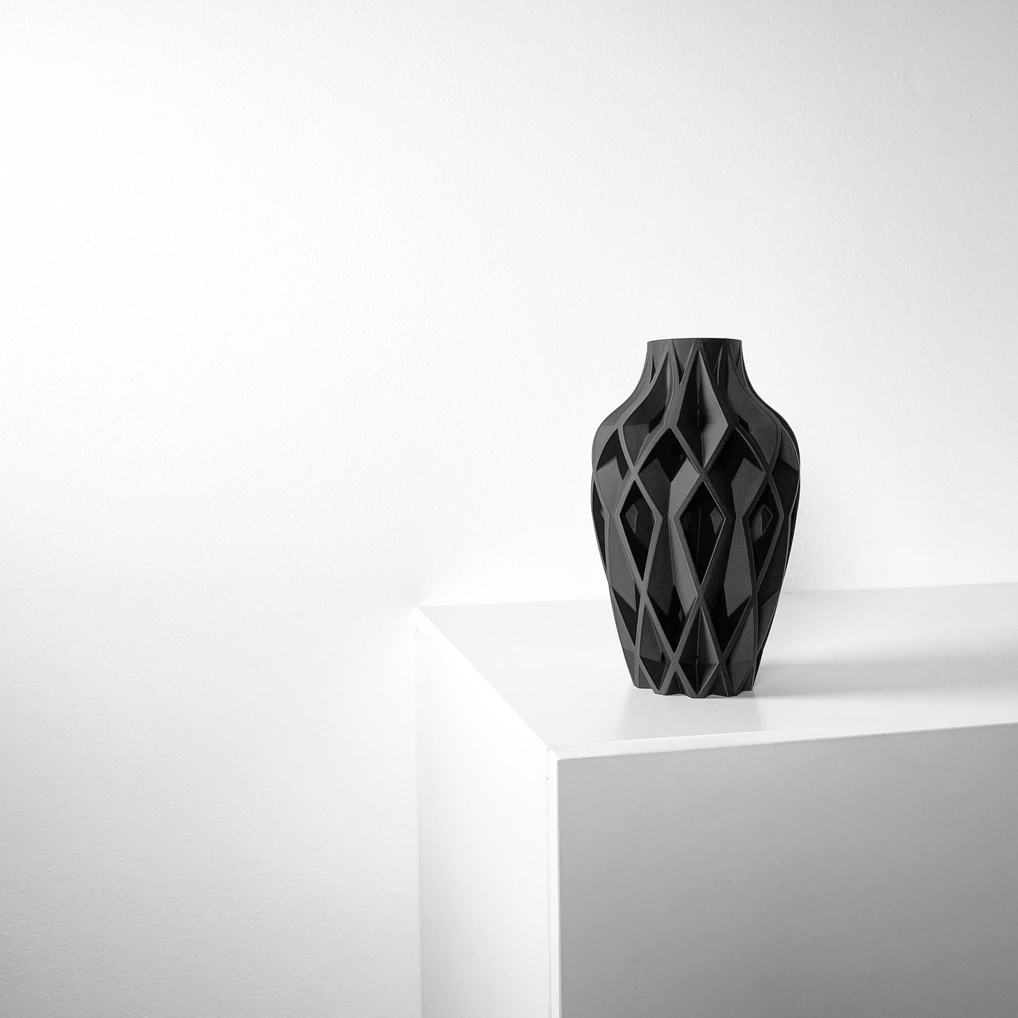 Unikali vaza Yano – stilingas, ekologiškas ir ilgaamžis pasirinkimas jūsų interjerui