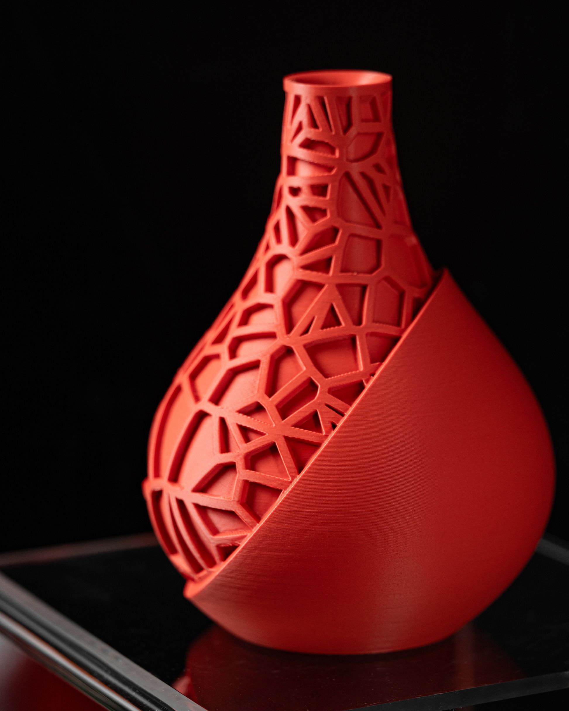 Unikali vaza Vori – stilingas, ekologiškas ir ilgaamžis pasirinkimas jūsų interjerui