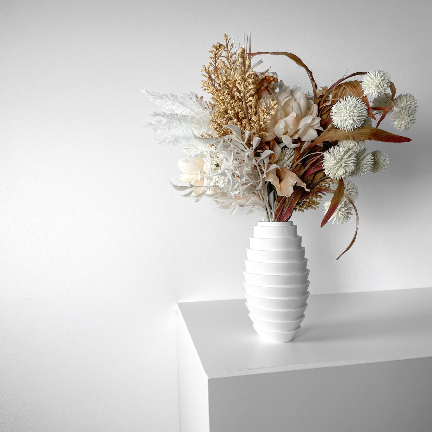 Unikali vaza Ulyx – stilingas, ekologiškas ir ilgaamžis pasirinkimas jūsų interjerui