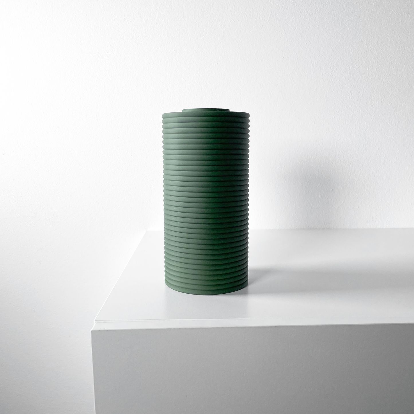 Unikali vaza Tolivra – stilingas, ekologiškas ir ilgaamžis pasirinkimas jūsų interjerui