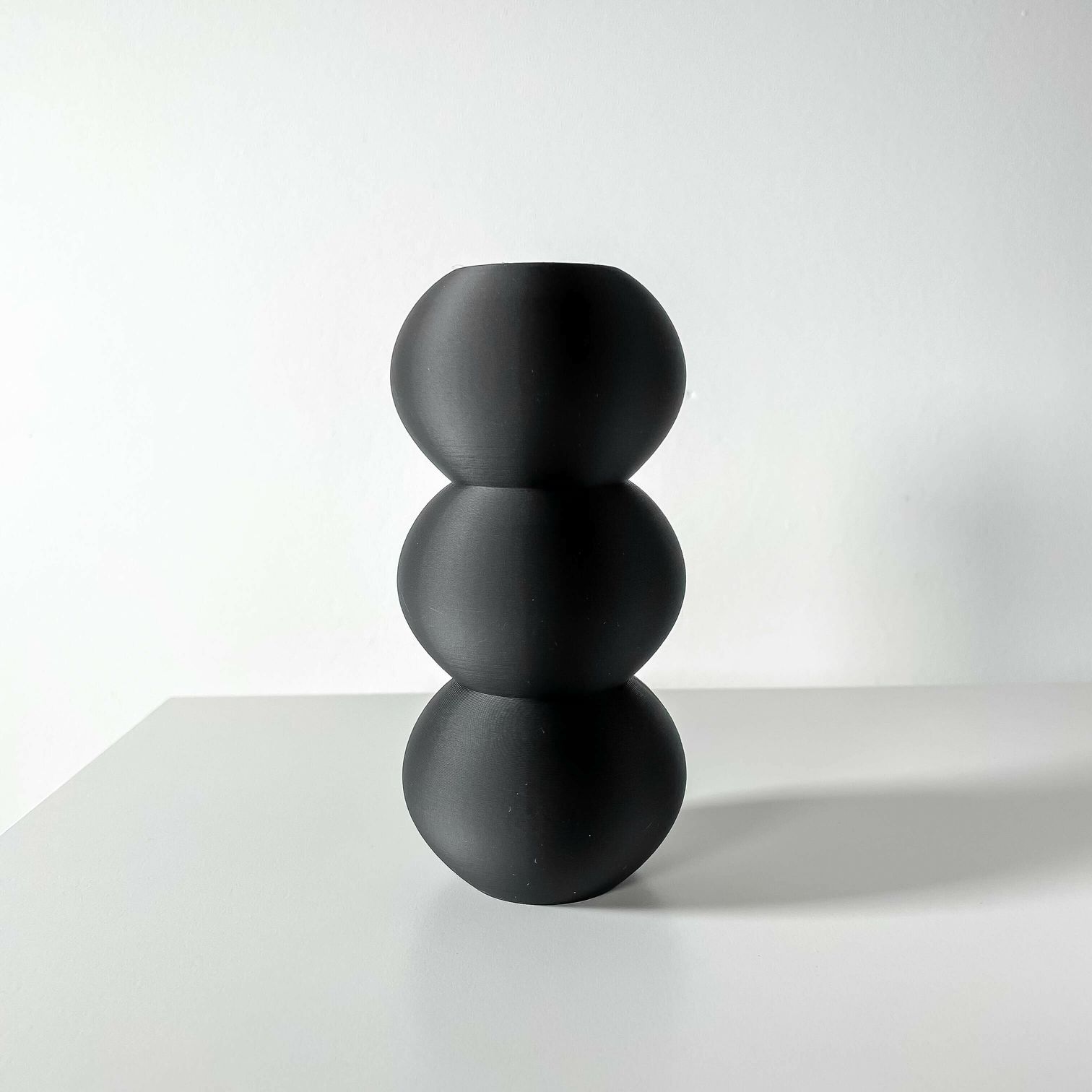 Unikali vaza Orbos – stilingas, ekologiškas ir ilgaamžis pasirinkimas jūsų interjerui