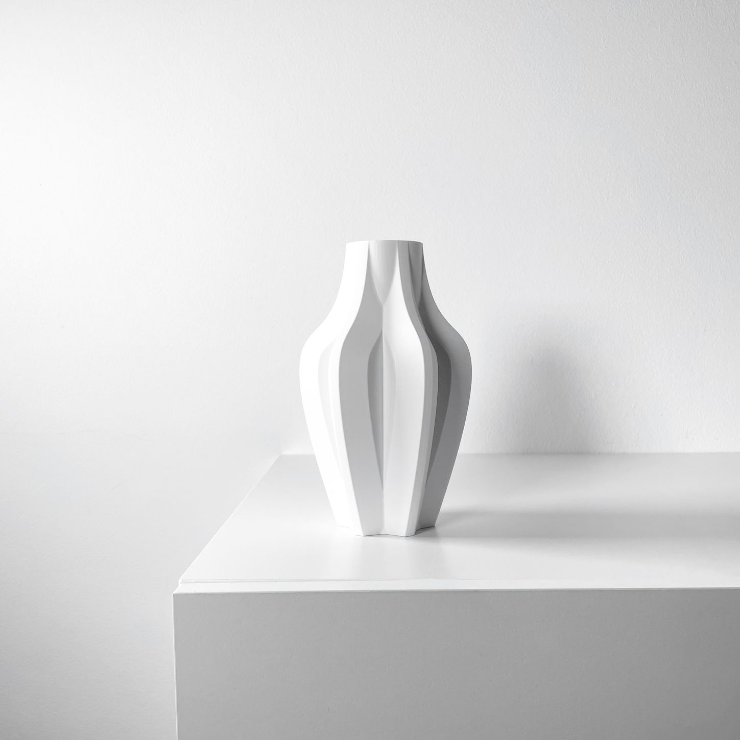 Unikali vaza Kasia – stilingas, ekologiškas ir ilgaamžis pasirinkimas jūsų interjerui