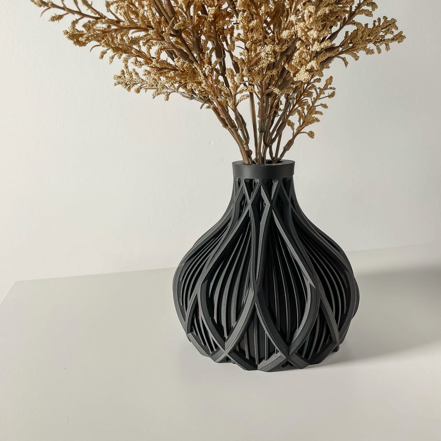Unikali vaza Kami – stilingas, ekologiškas ir ilgaamžis pasirinkimas jūsų interjerui