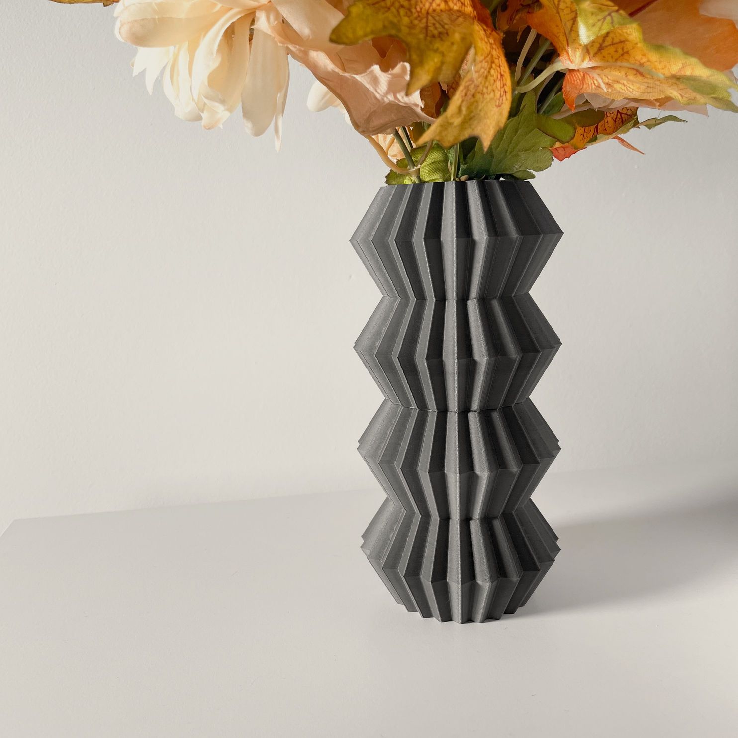 Unikali vaza Jun – stilingas, ekologiškas ir ilgaamžis pasirinkimas jūsų interjerui
