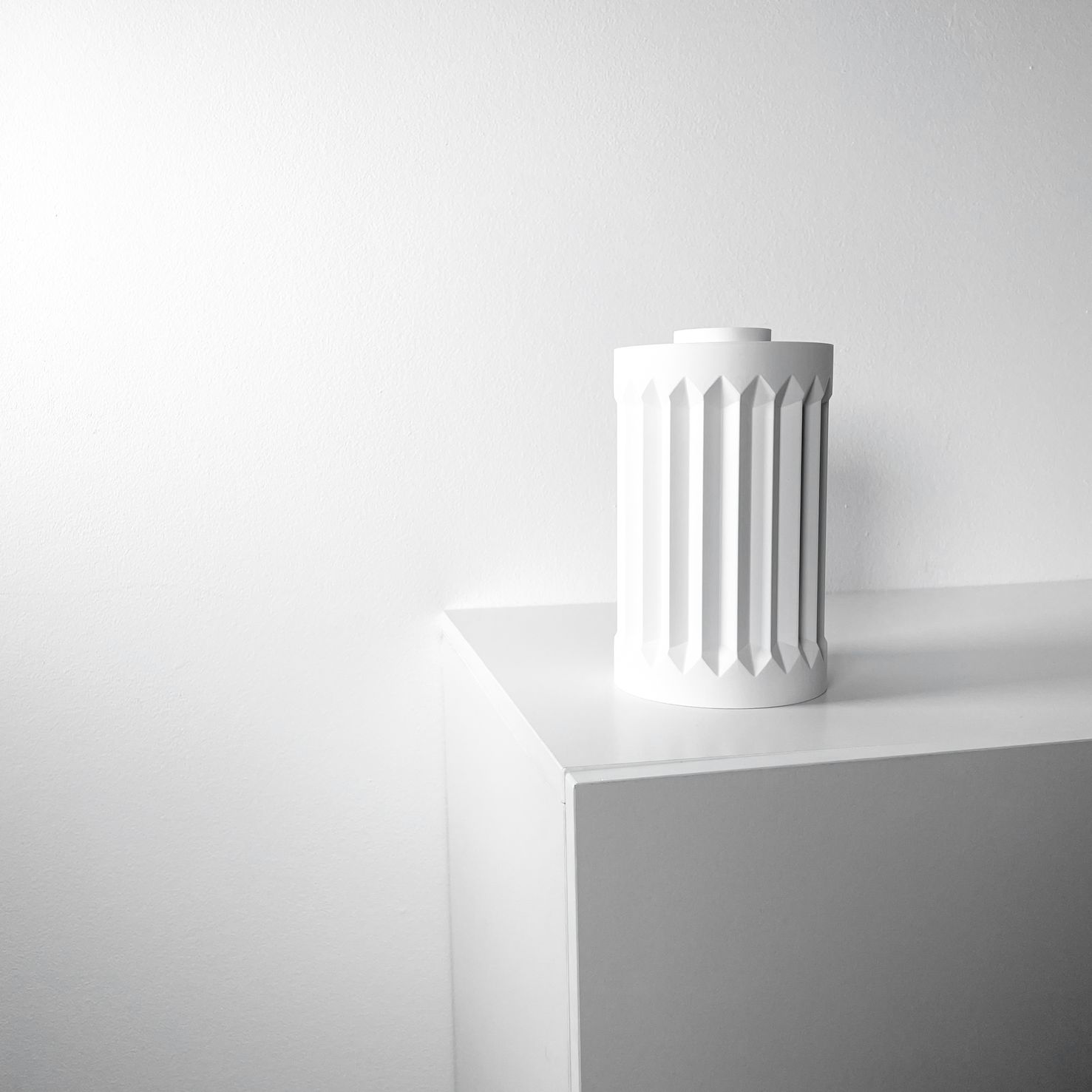 Unikali vaza Draxi – stilingas, ekologiškas ir ilgaamžis pasirinkimas jūsų interjerui