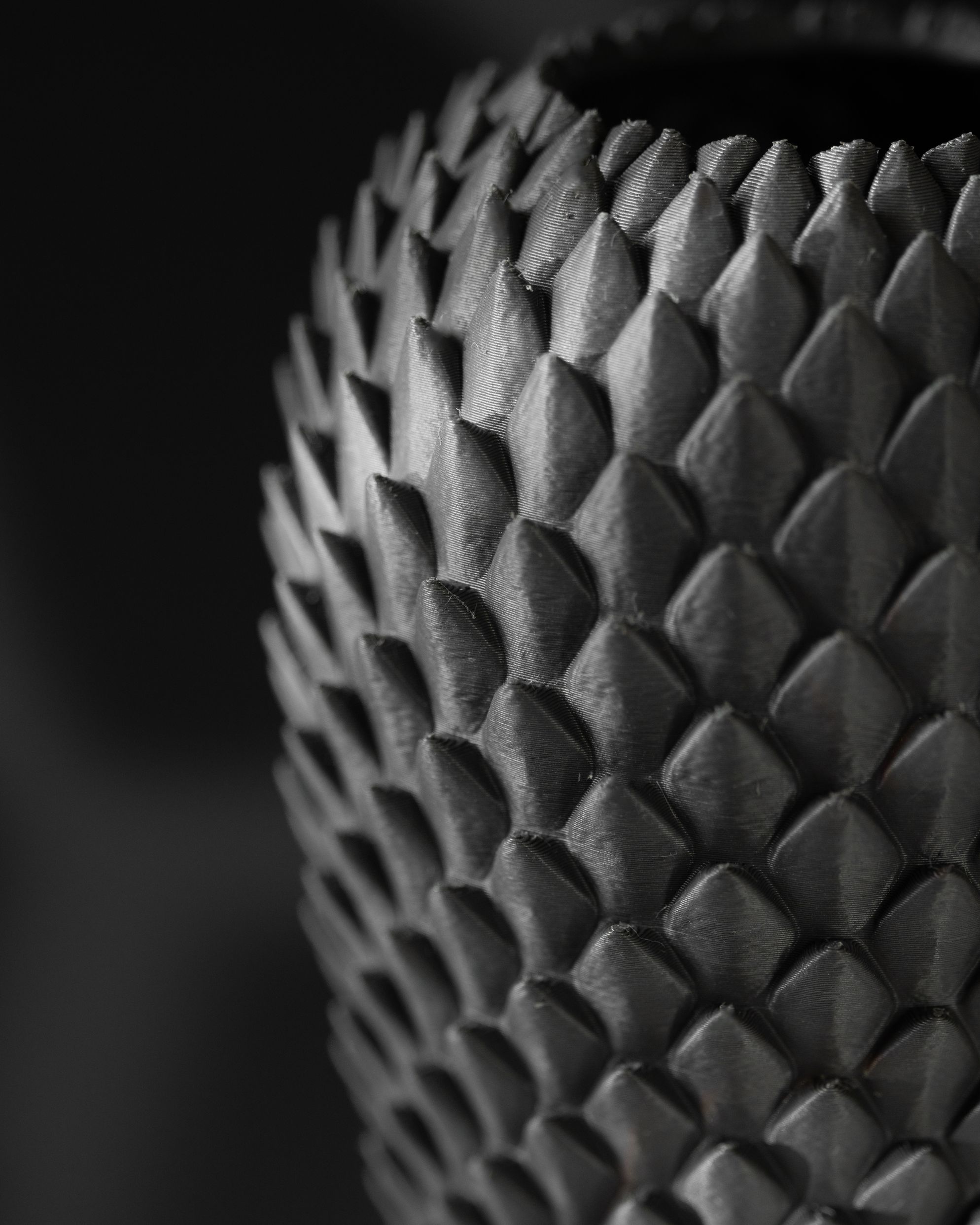 Unikali vaza Dragale – stilingas, ekologiškas ir ilgaamžis pasirinkimas jūsų interjerui