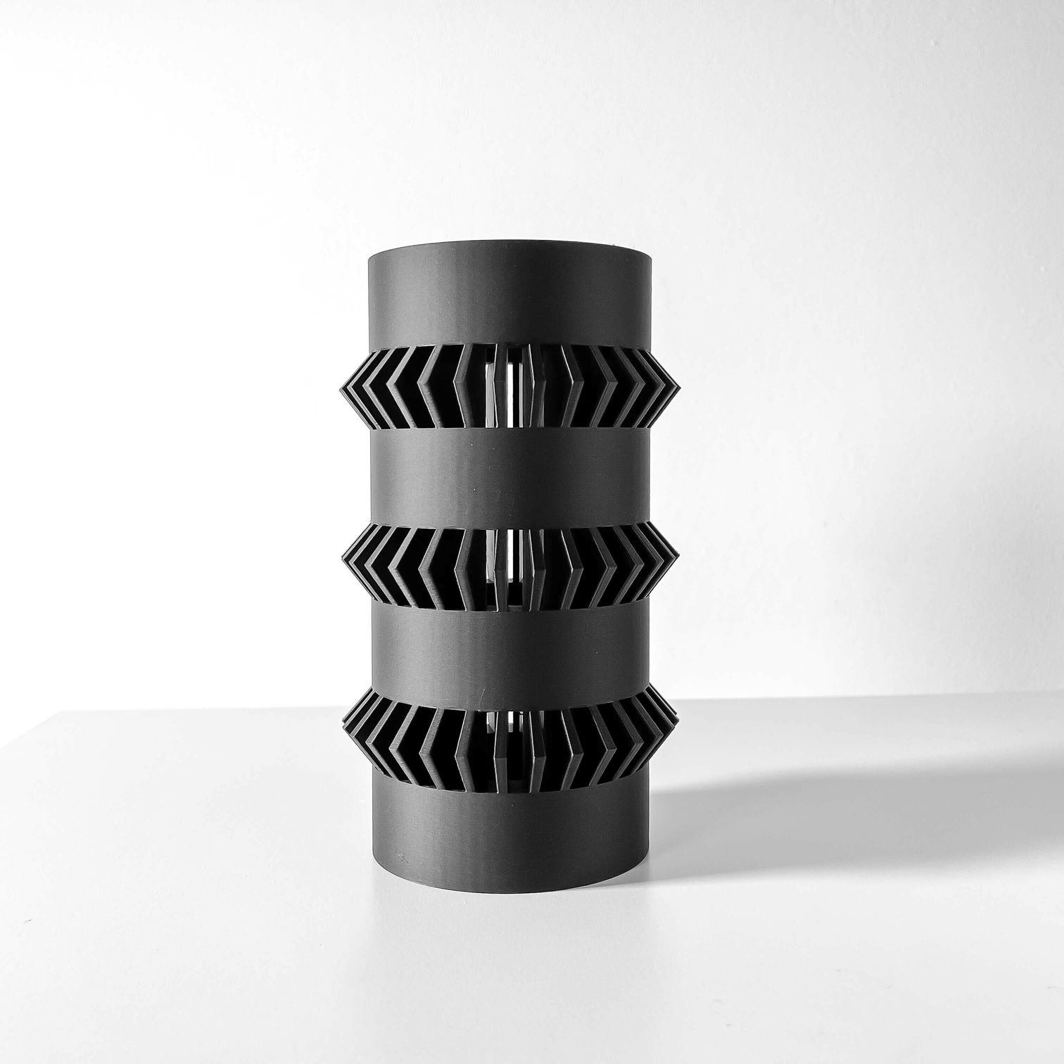 Unikali vaza Curn – stilingas, ekologiškas ir ilgaamžis pasirinkimas jūsų interjerui