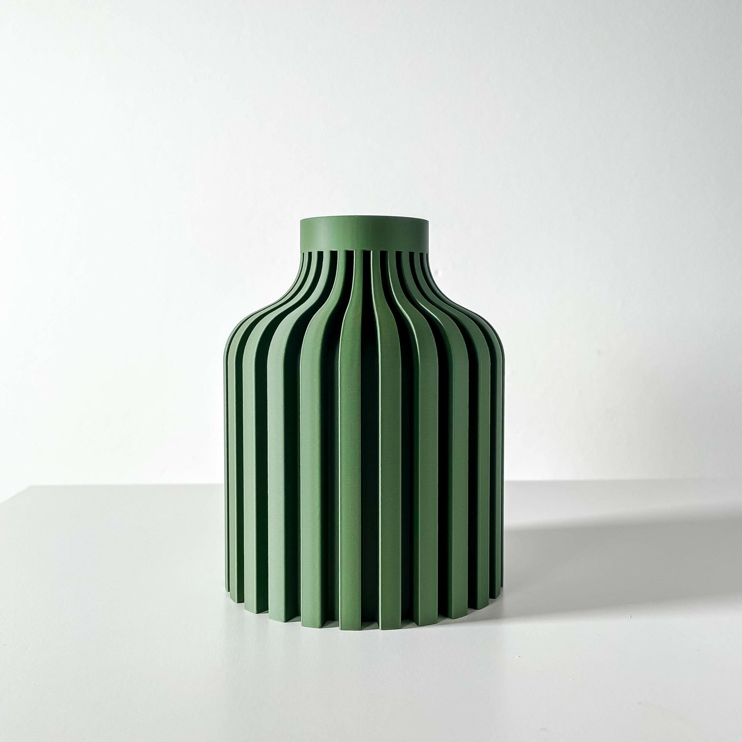 Unikali vaza Alik – stilingas, ekologiškas ir ilgaamžis pasirinkimas jūsų interjerui