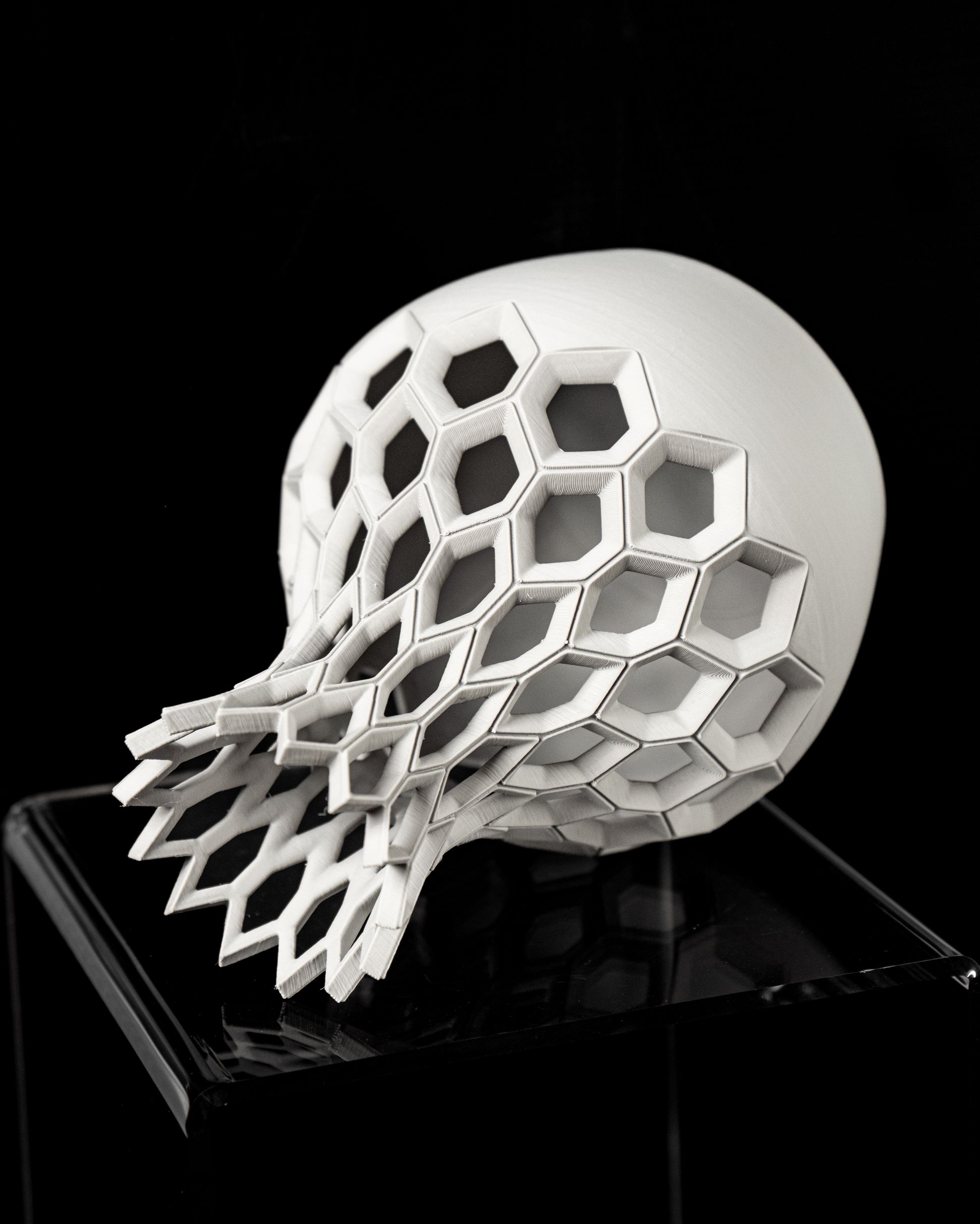 Unikali vaza Hexa – stilingas, ekologiškas ir ilgaamžis pasirinkimas jūsų interjerui