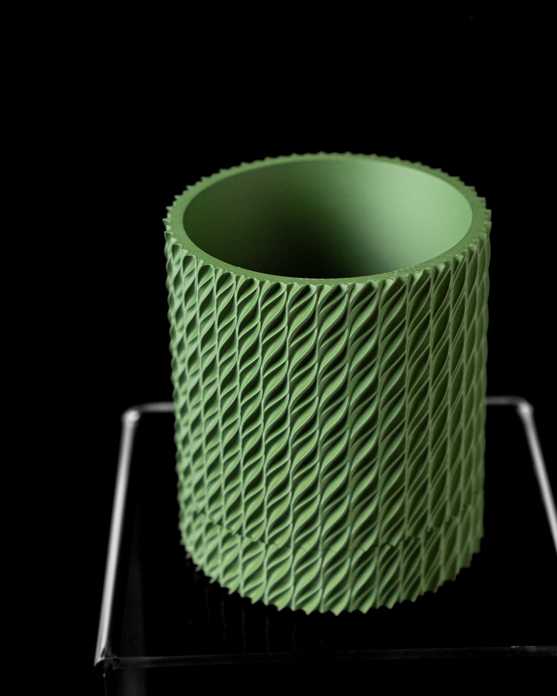 Unikalus Vazonas Flow – Stilingas ir ekologiškas pasirinkimas jūsų interjerui