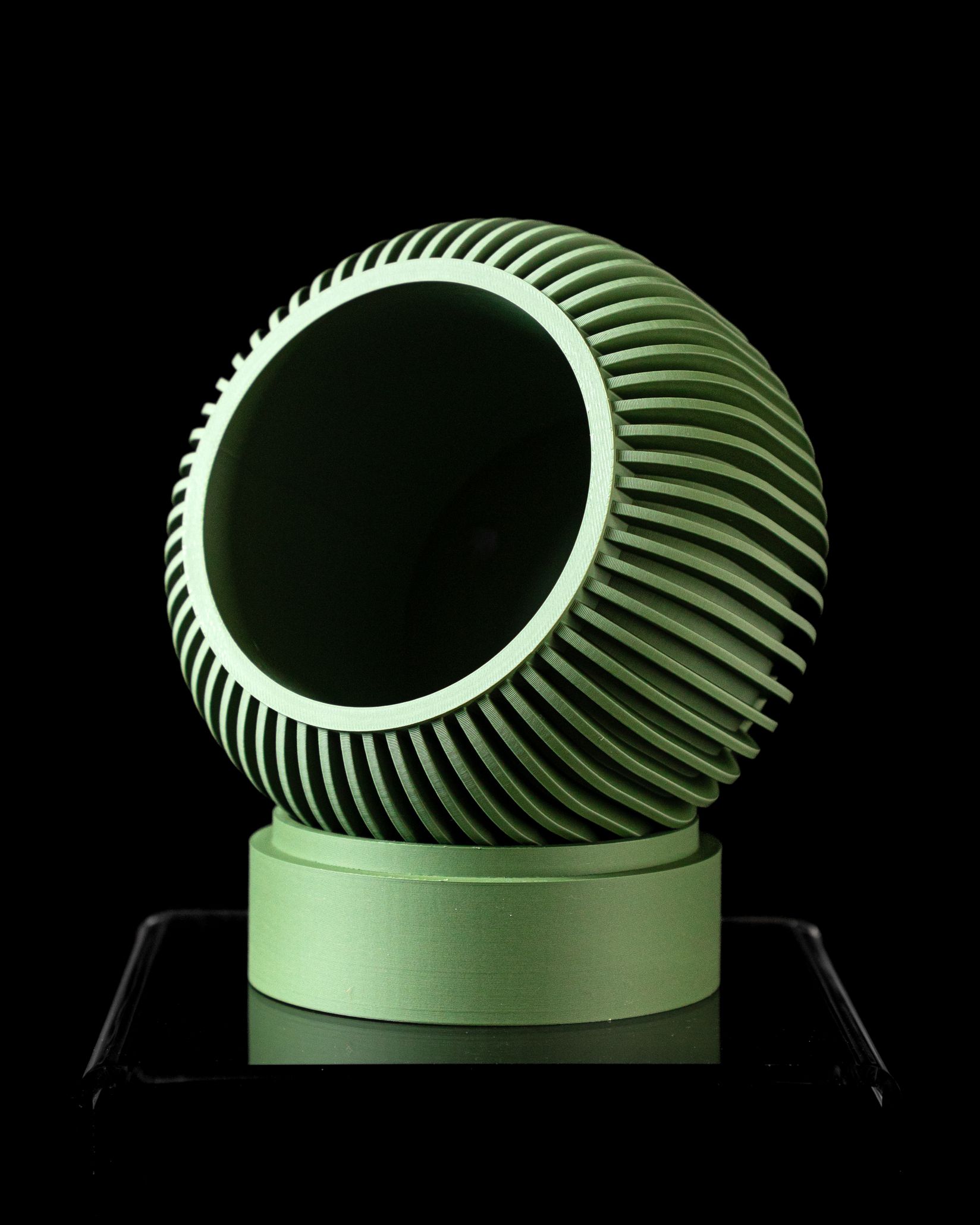 Unikalus Vazonas Yuso – Stilingas ir ekologiškas pasirinkimas jūsų interjerui