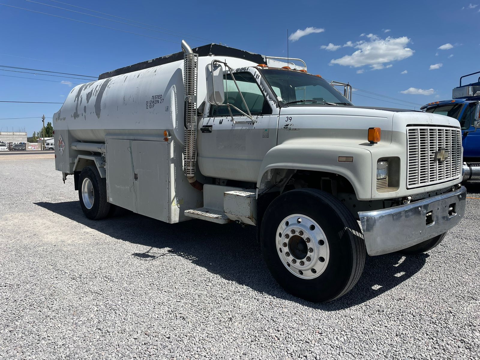 #1500 Camion Chevrolet c7500 1990 con pipa para combustible 10,600lt.