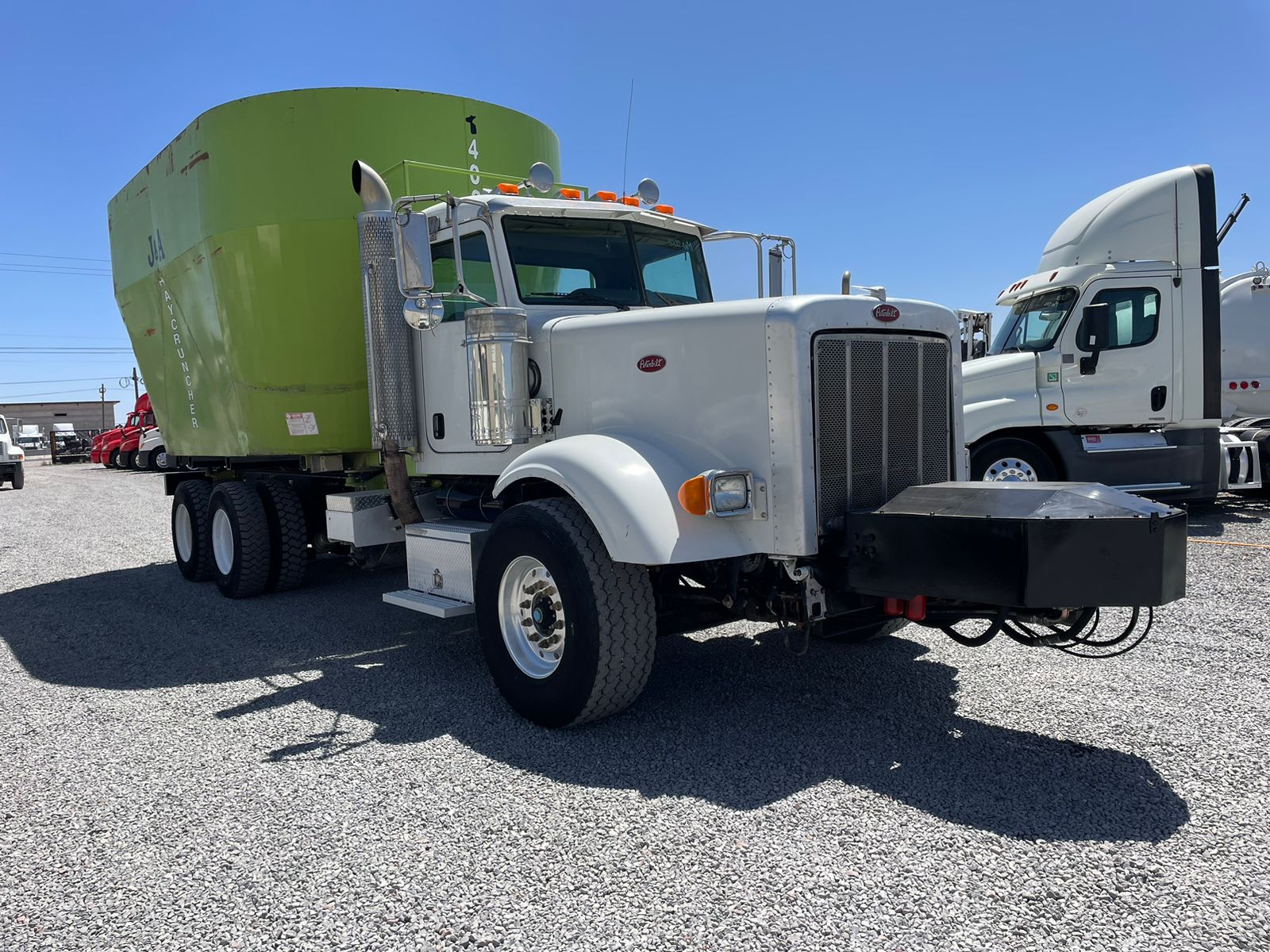 #1676 Camión Peterbilt 2008