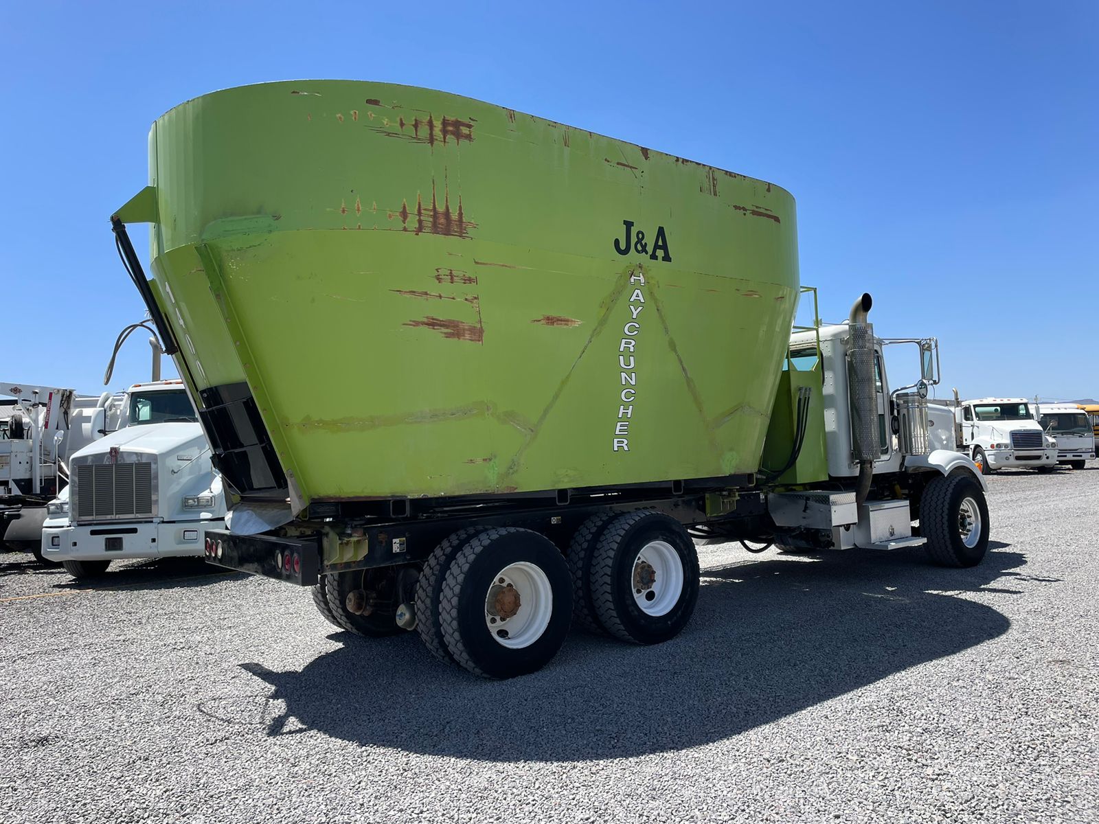 #1676 Camión Peterbilt 2008