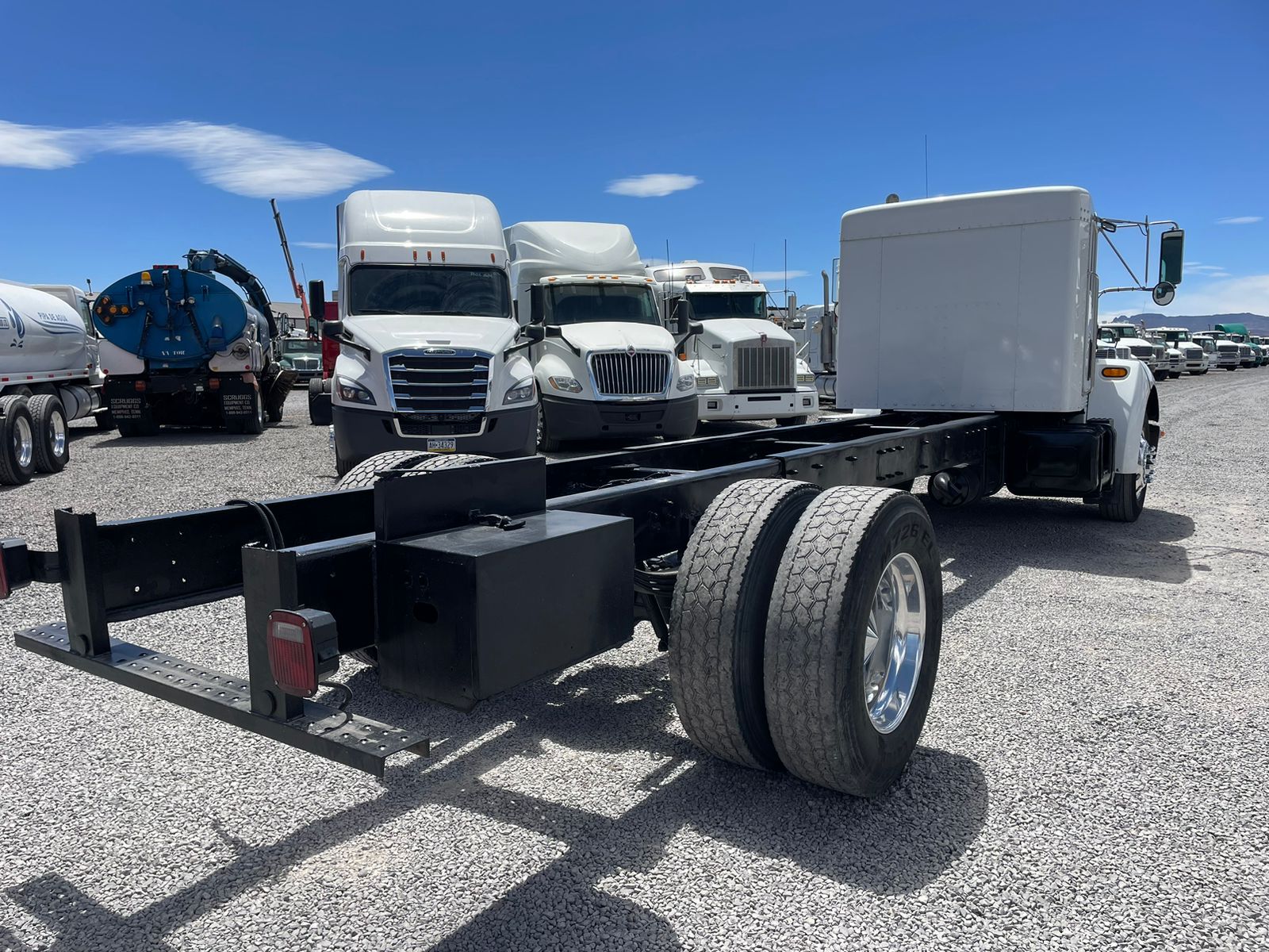#1842 Camion Kenworth 2005 de chasis