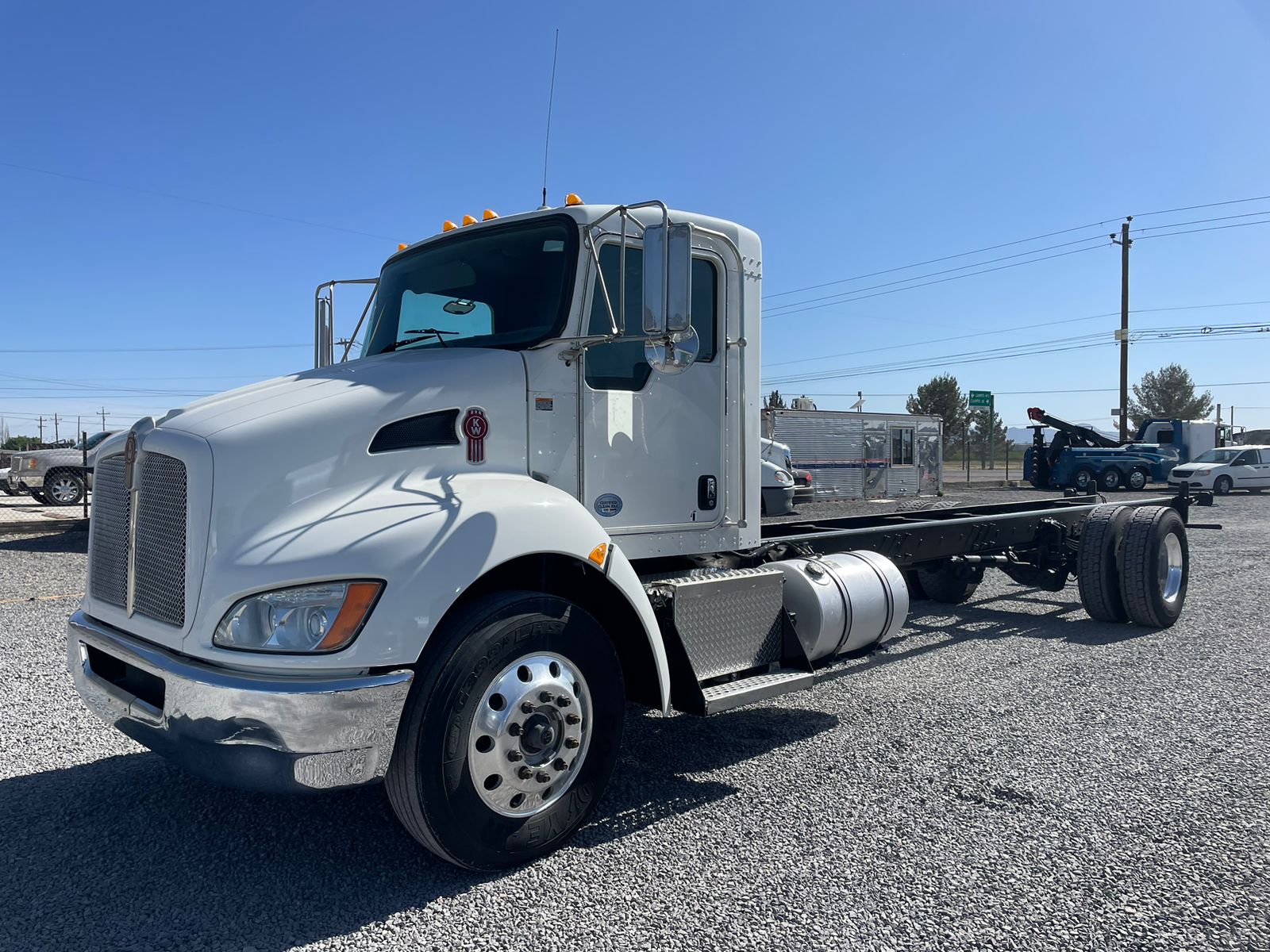 #930 Camion Kenworth T370 2013 chasis 26'