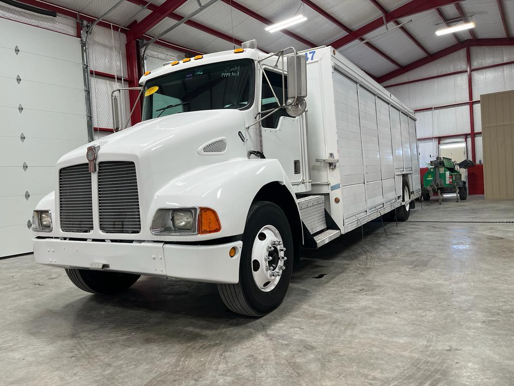#1093 Camion Kenworth 1999 caja seca 24'x8'