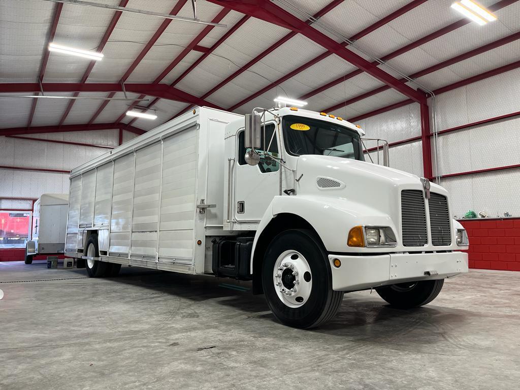 #1093 Camion Kenworth 1999 caja seca 24'x8'