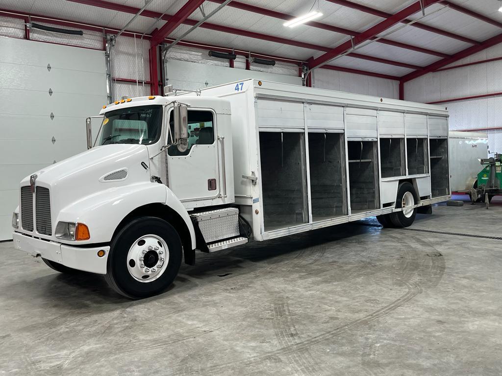 #1093 Camion Kenworth 1999 caja seca 24'x8'