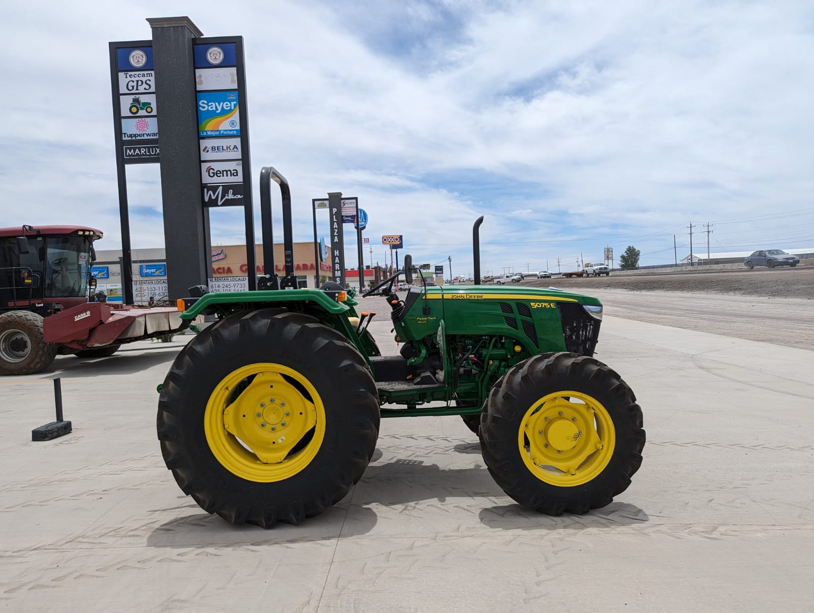 #7502 Tractor John Deere 540175 2023