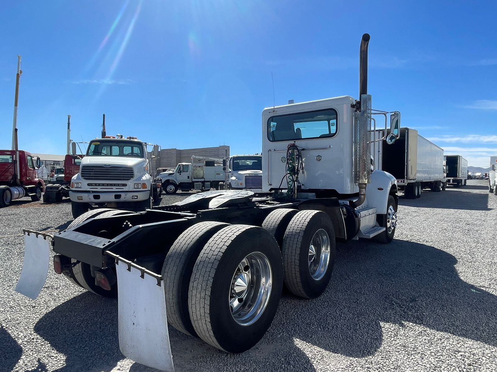 #1796 Camion Peterbilt 2015 Motor Paccar 42,000lb