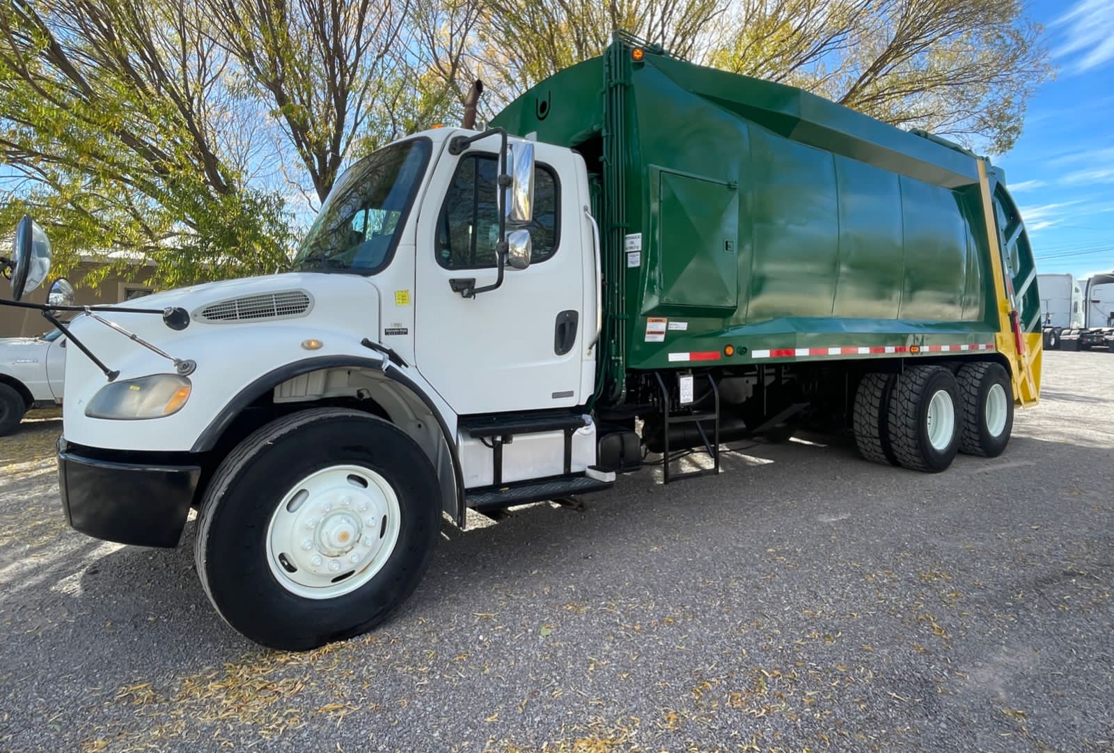 #1396 Camion Freightliner 2005 para basura