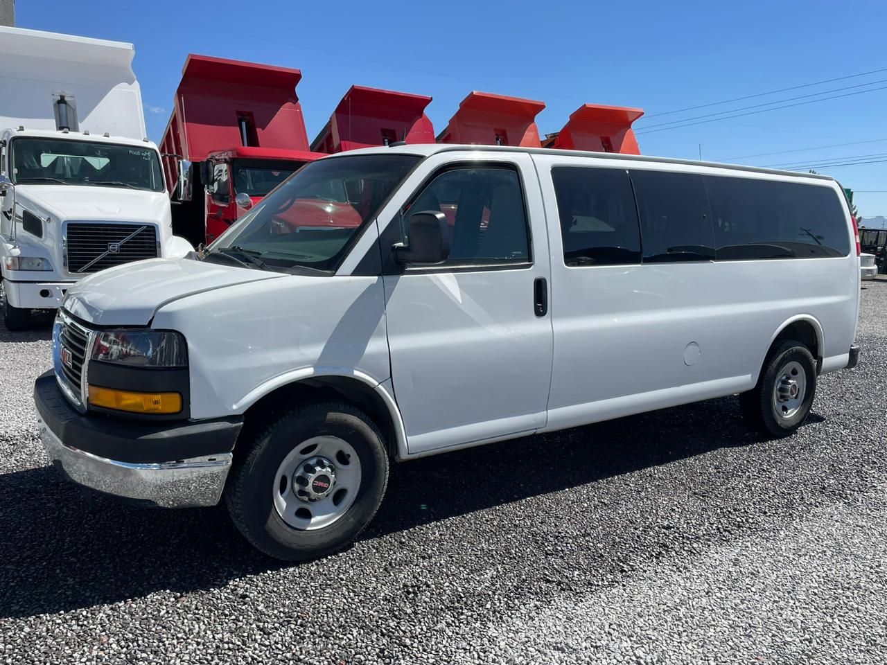 #115-R Camioneta GMC 2013 Automatico Motor 4.8L para 12 Pasajeros