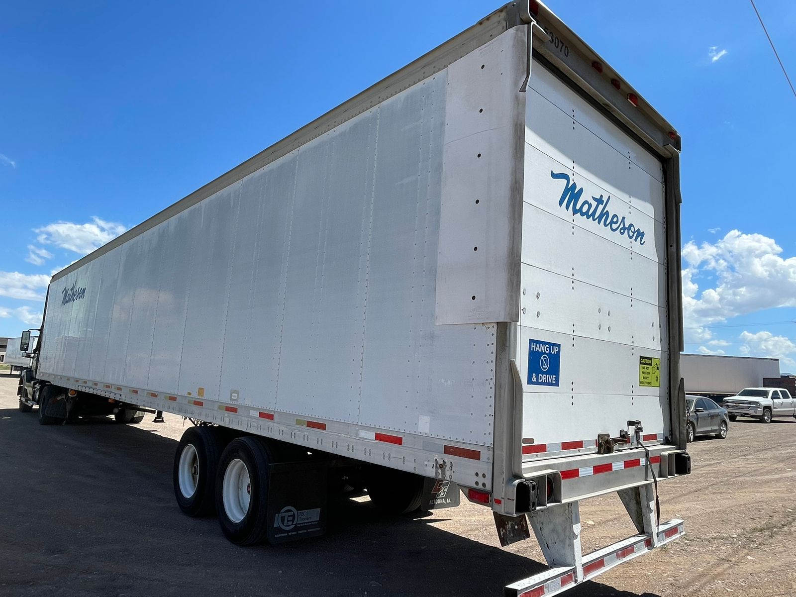 #2571 Caja Seca 53' Utility 2004 Puertas de Cortina Suspension de Muelles