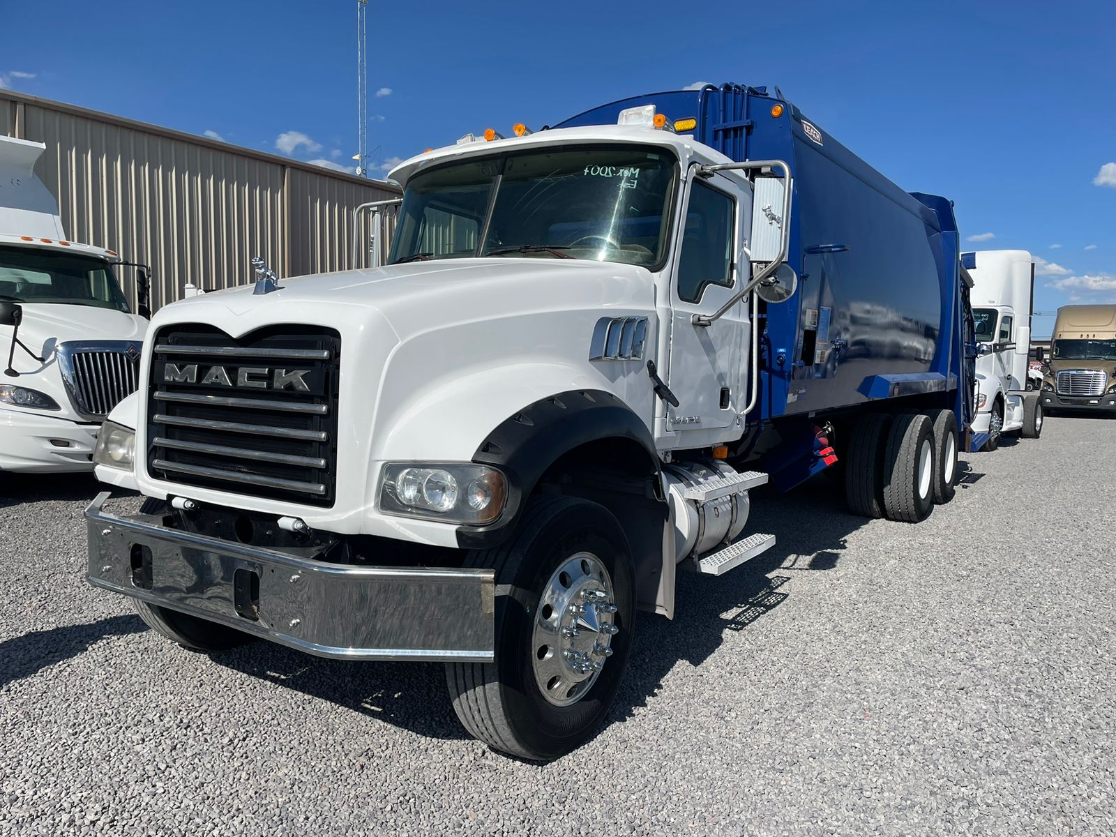 #1977 Camion para basura Mack 2007 Motor Mack Automatico 42,000lb