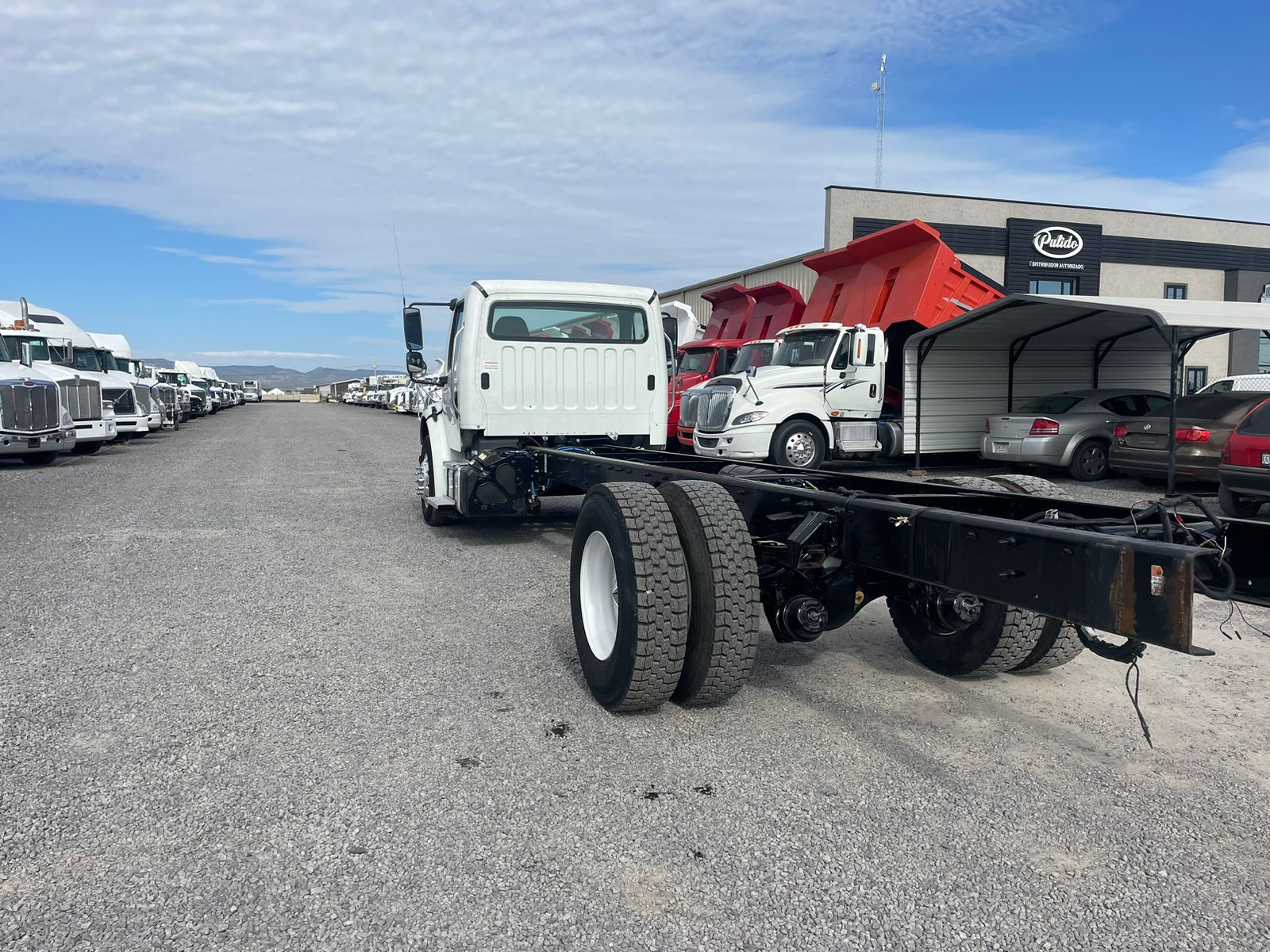 #2586 Camion Freightliner 2019 Chasis Largo Motor Detroit DD5 Automatico 13,000lb