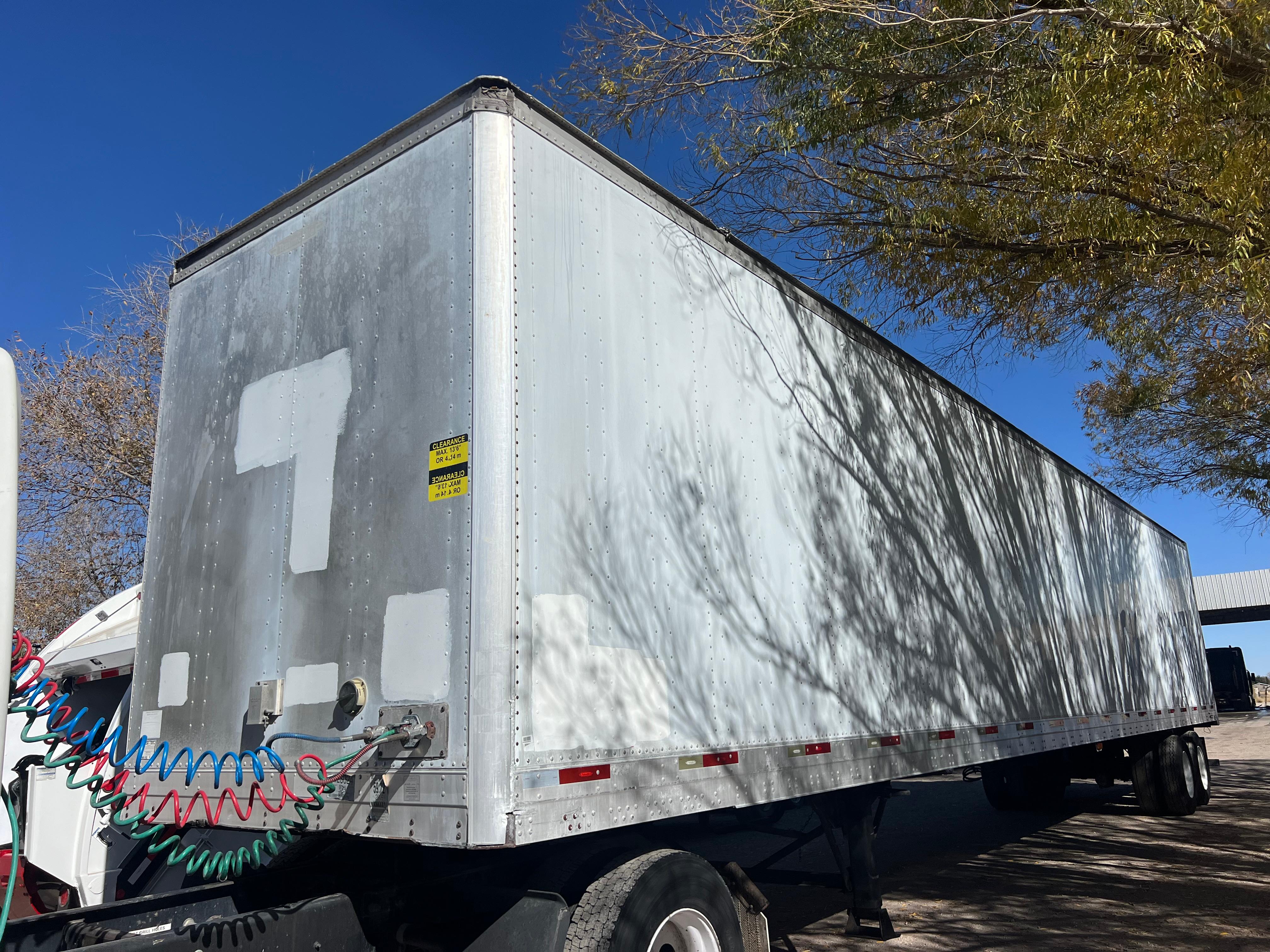 #2754 Caja Seca 2006 53' Marca Mond Industries Suspensión de Aire Puerta de Cortina