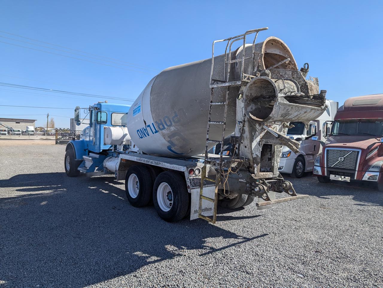 #2693 Trompo Kenworth 1999 Motor Caterpillar Estándar 15 Vel. 46,000lb
