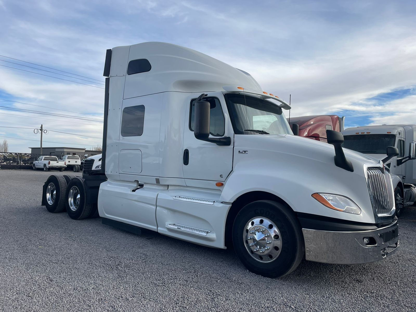 #2787 Camion International Modelo LT625 2019 Motor Cummins X15 Automático 42,000lb