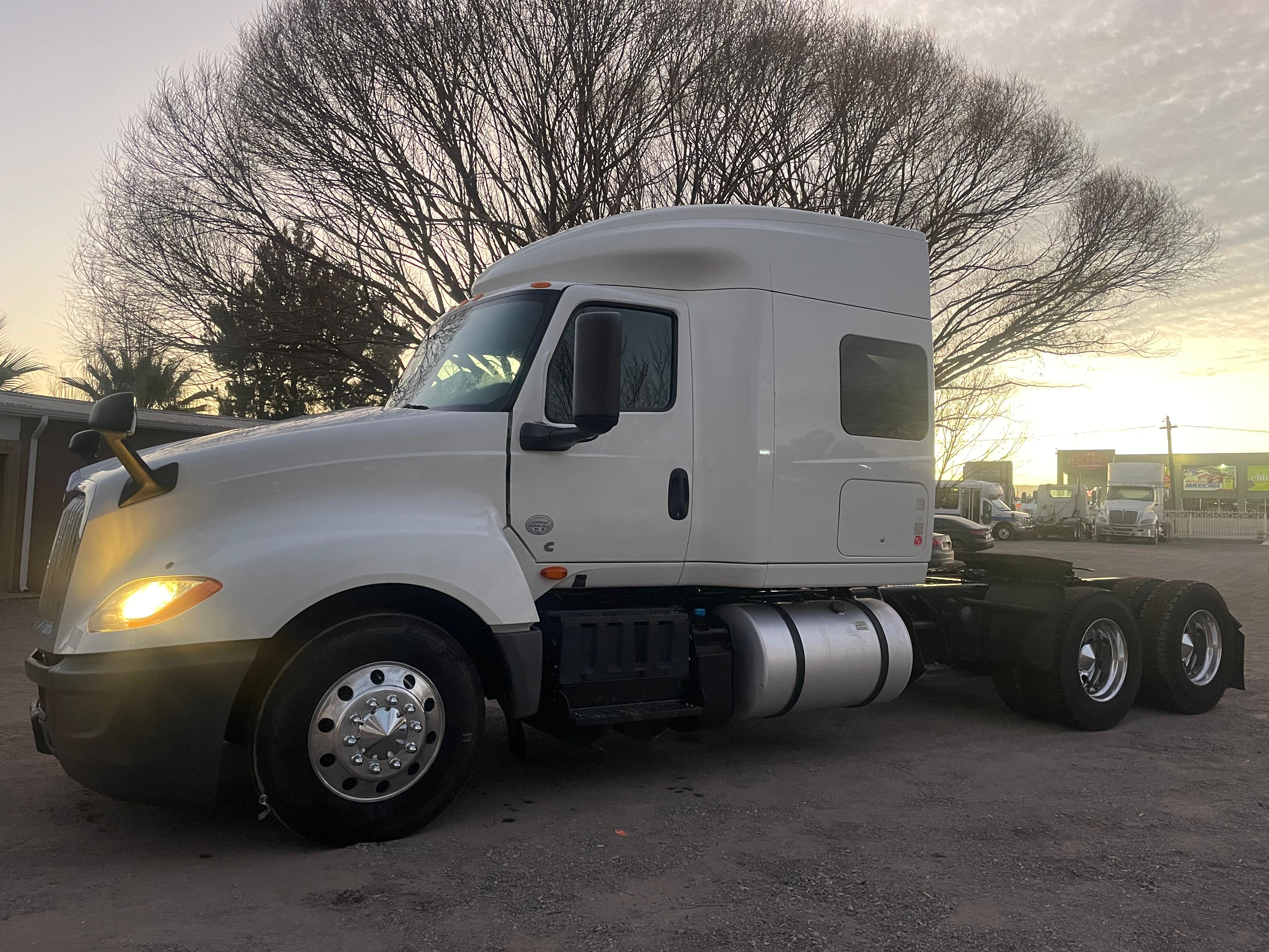 #2796 Camion International Modelo LT625 2019 Motor Cummins X15 450hp Automático 42,000lb