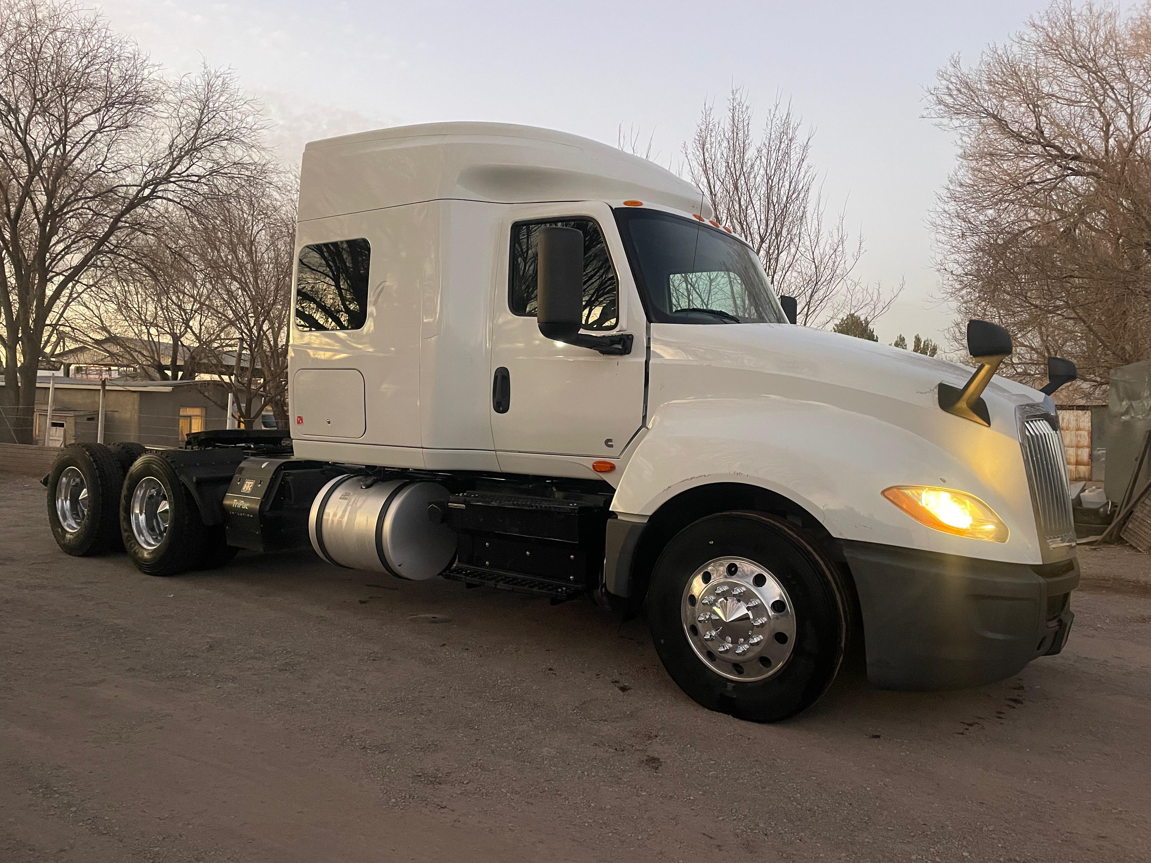#2796 Camion International Modelo LT625 2019 Motor Cummins X15 450hp Automático 42,000lb