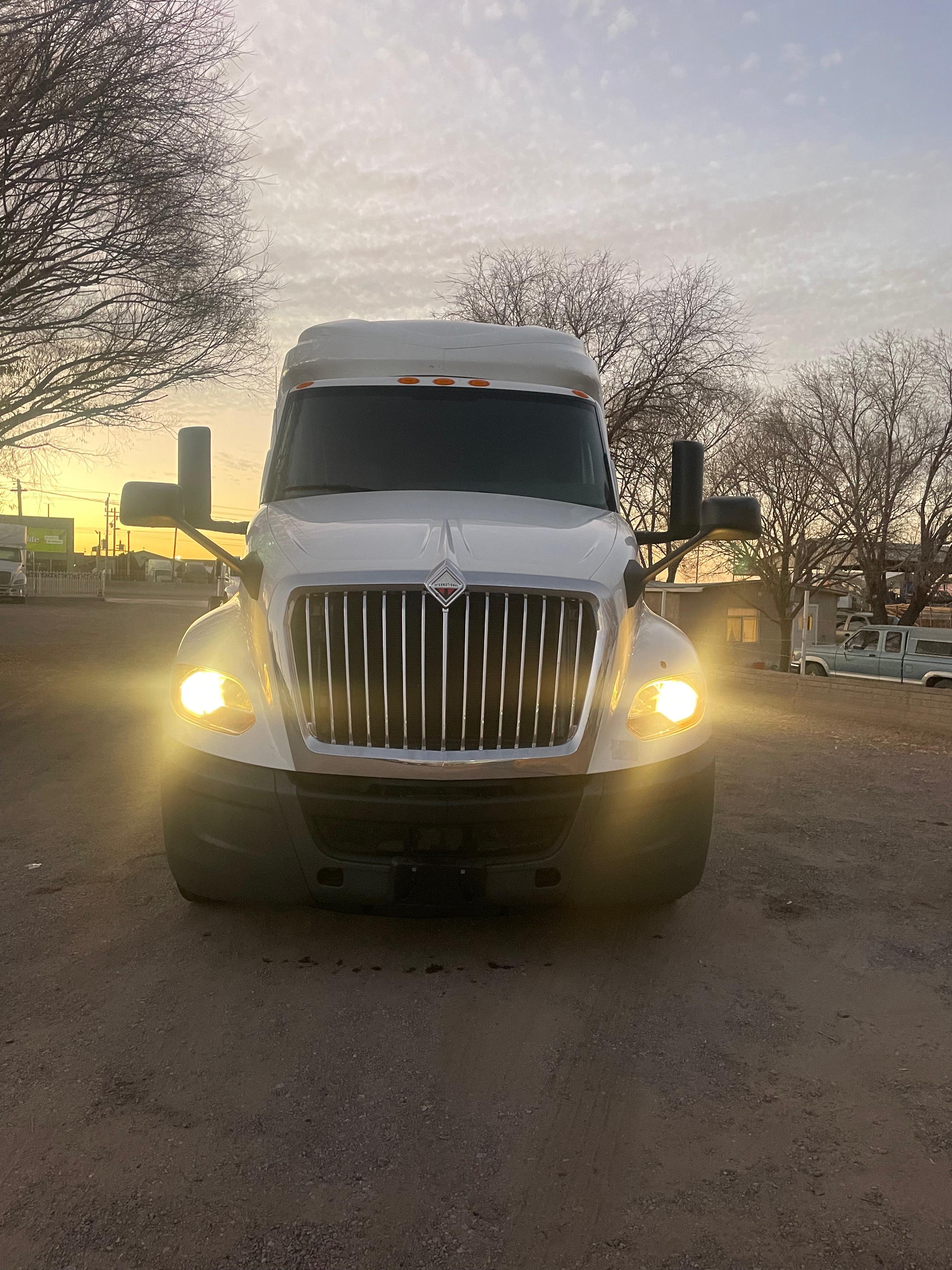 #2796 Camion International Modelo LT625 2019 Motor Cummins X15 450hp Automático 42,000lb